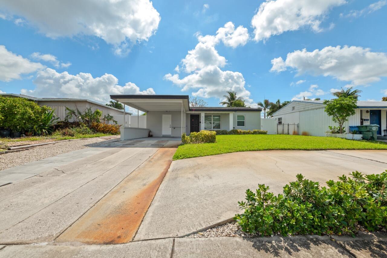 Foto de propiedad en 5240 NE 3rd Terrace, Oakland Park, FL 33334 Oakland Park con MLS# 