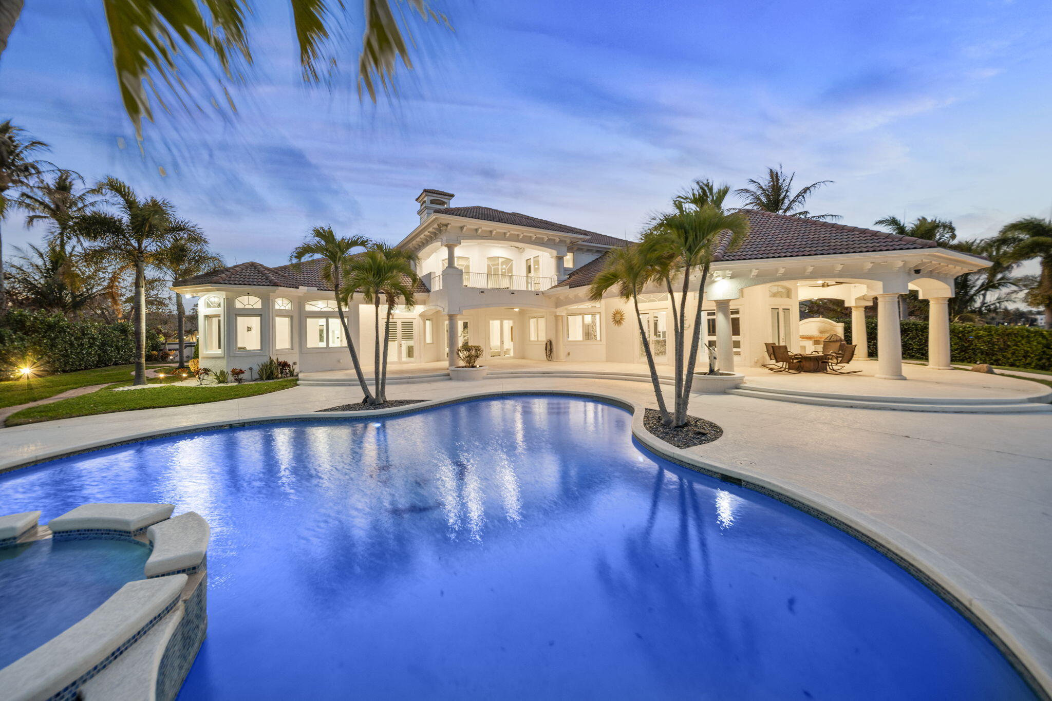 Foto de propiedad en 1735 SE St Lucie Boulevard, Stuart, FL 34996 Stuart con MLS# 