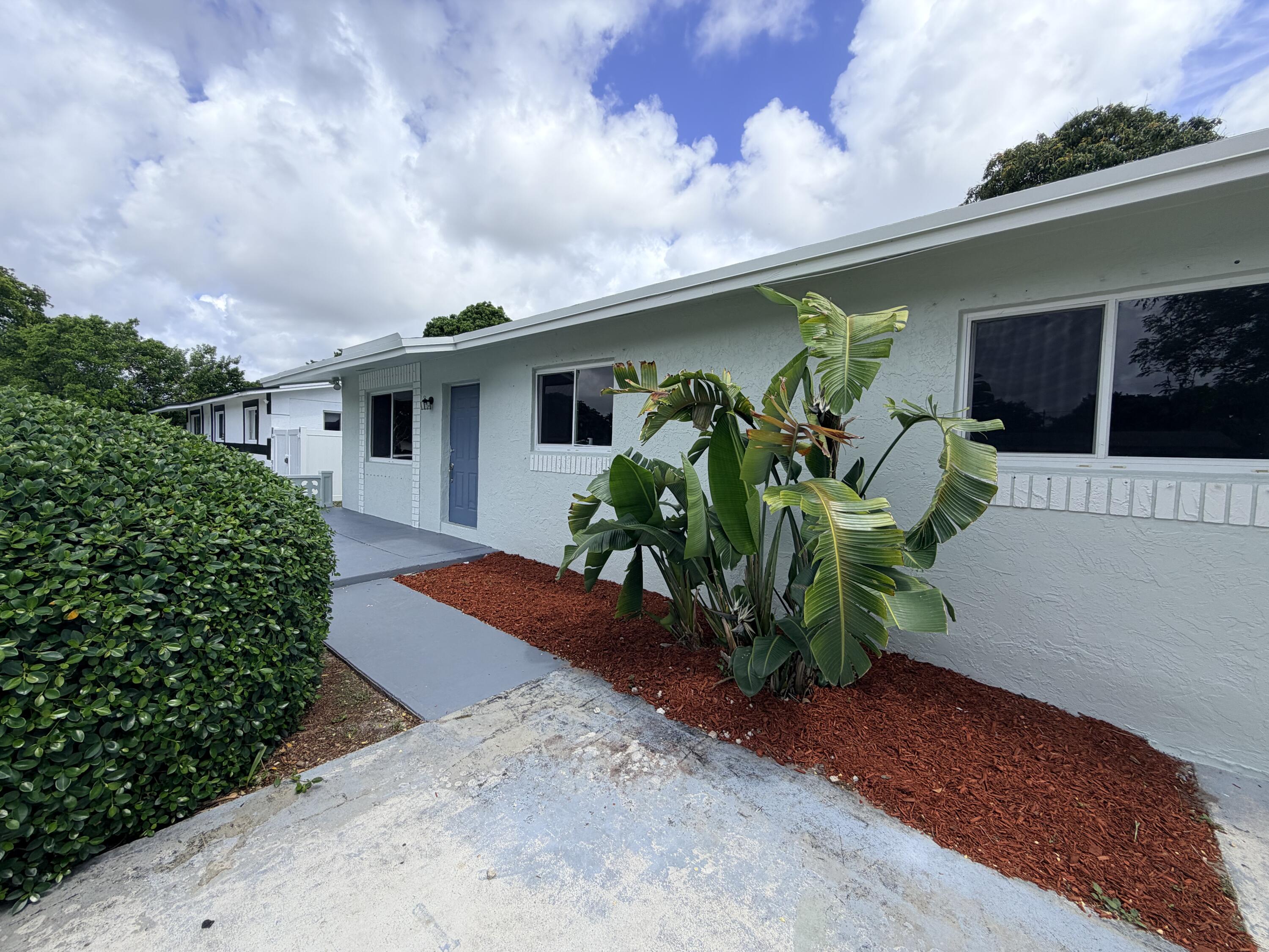 Foto de propiedad en 2811 NW 8th Street, Pompano Beach, FL 33069 Pompano Beach con MLS# 