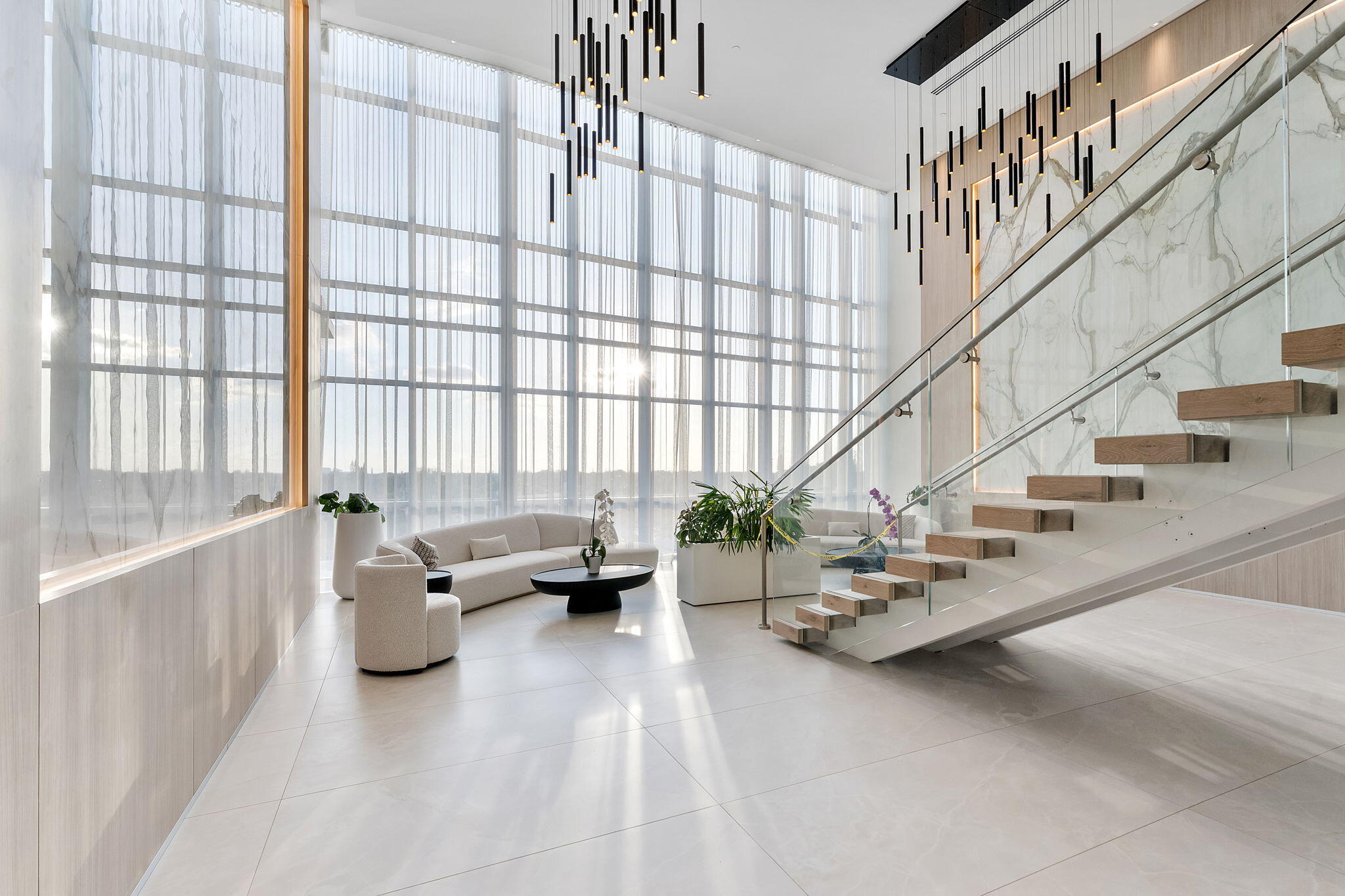 Foto de propiedad en 220 Lake Shore Drive Penthouse 2321, Lake Park, FL 33403 Lake Park con MLS# 