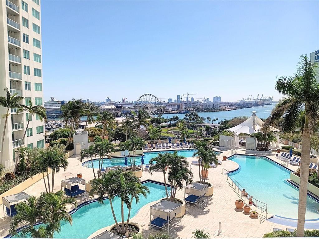 Foto de propiedad en 244 Biscayne Boulevard 2805, Miami, FL 33132 Miami con MLS# 