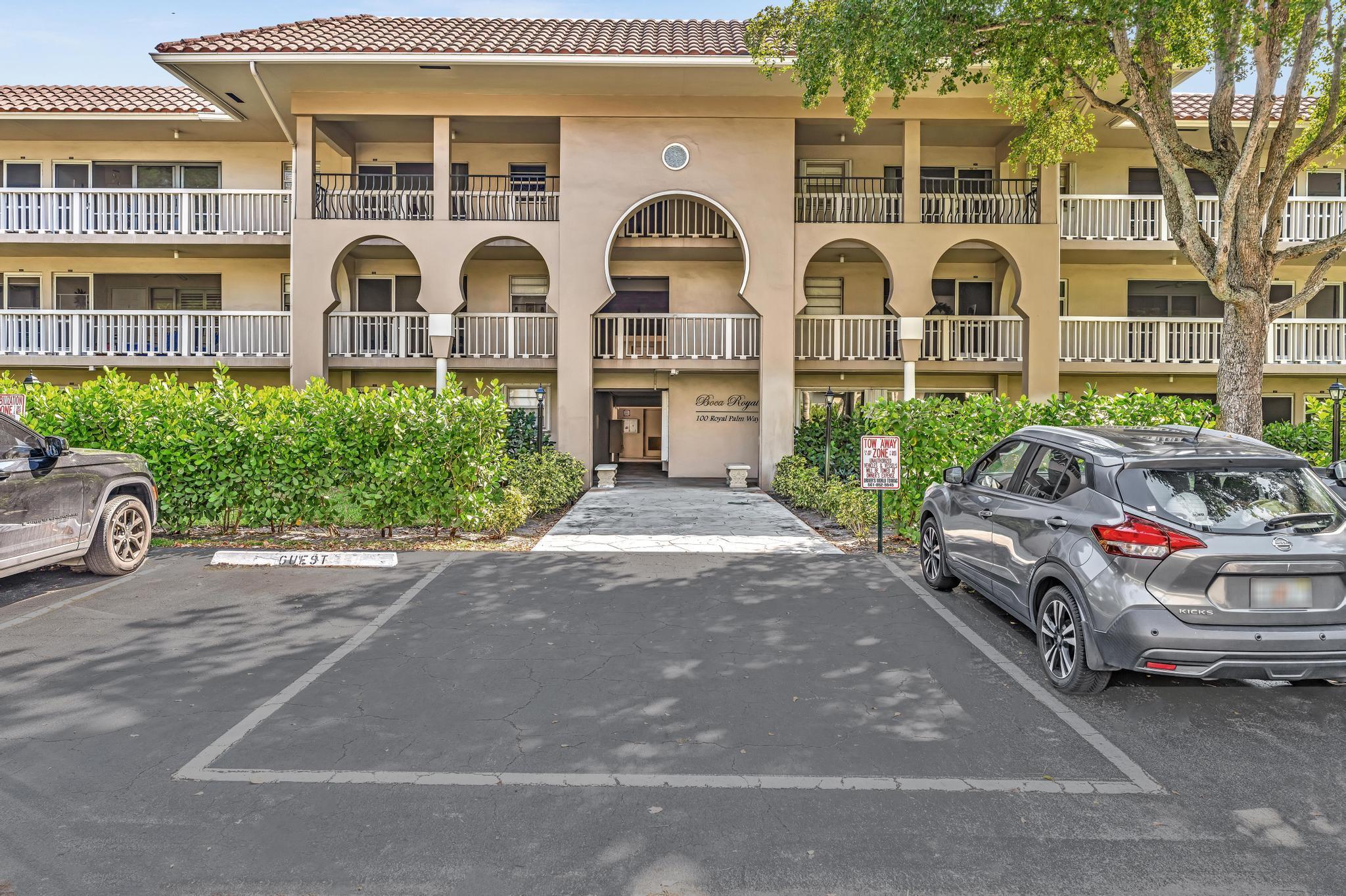 Foto de propiedad en 100 Royal Palm Way 303, Boca Raton, FL 33432 Boca Raton con MLS# 
