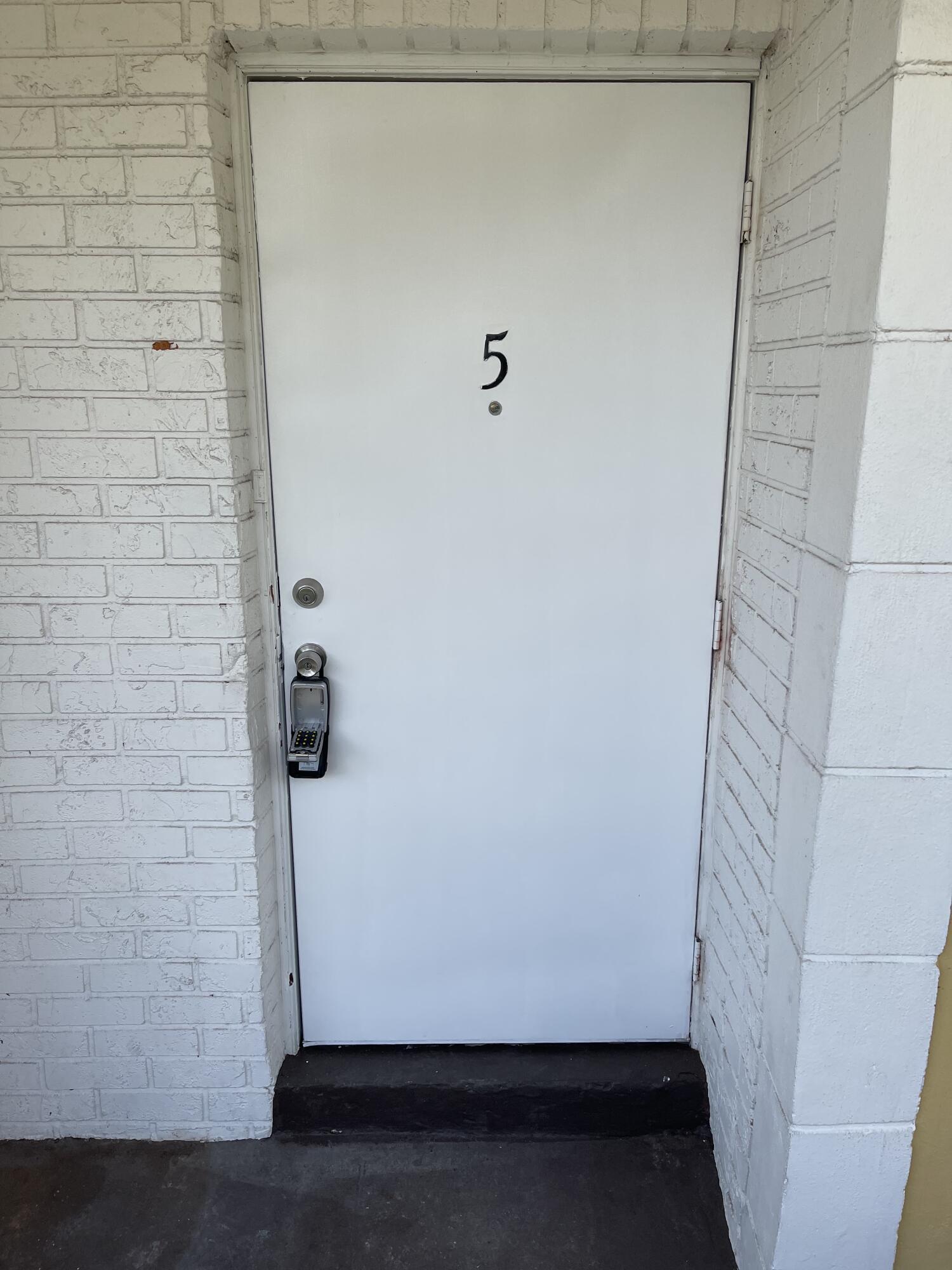 Foto de propiedad en 440 SE 2nd Avenue 5, Deerfield Beach, FL 33441 Deerfield Beach con MLS# 