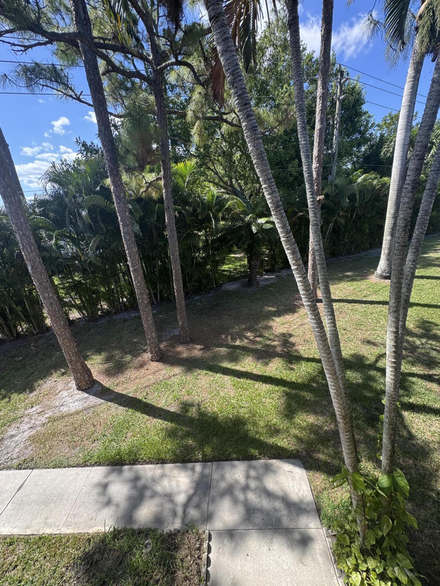 Foto de propiedad en 435 Pine Glen Lane C-2, Greenacres, FL 33463 Greenacres con MLS# 