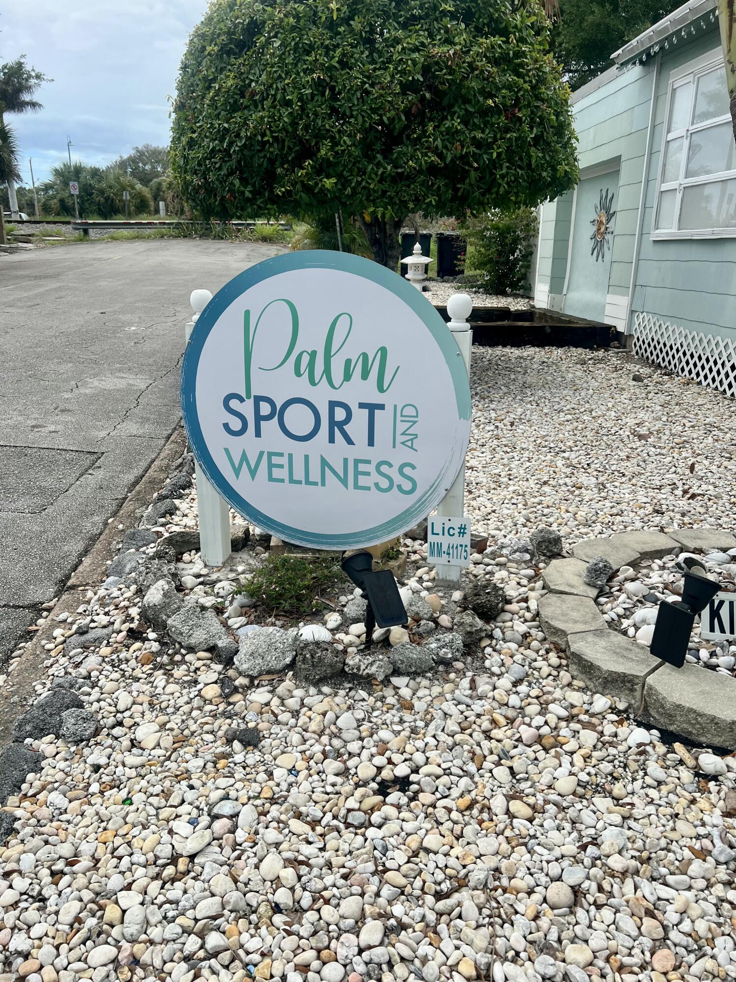 Foto de propiedad en 208 Avenue E, Fort Pierce, FL 34950 Fort Pierce con MLS# 