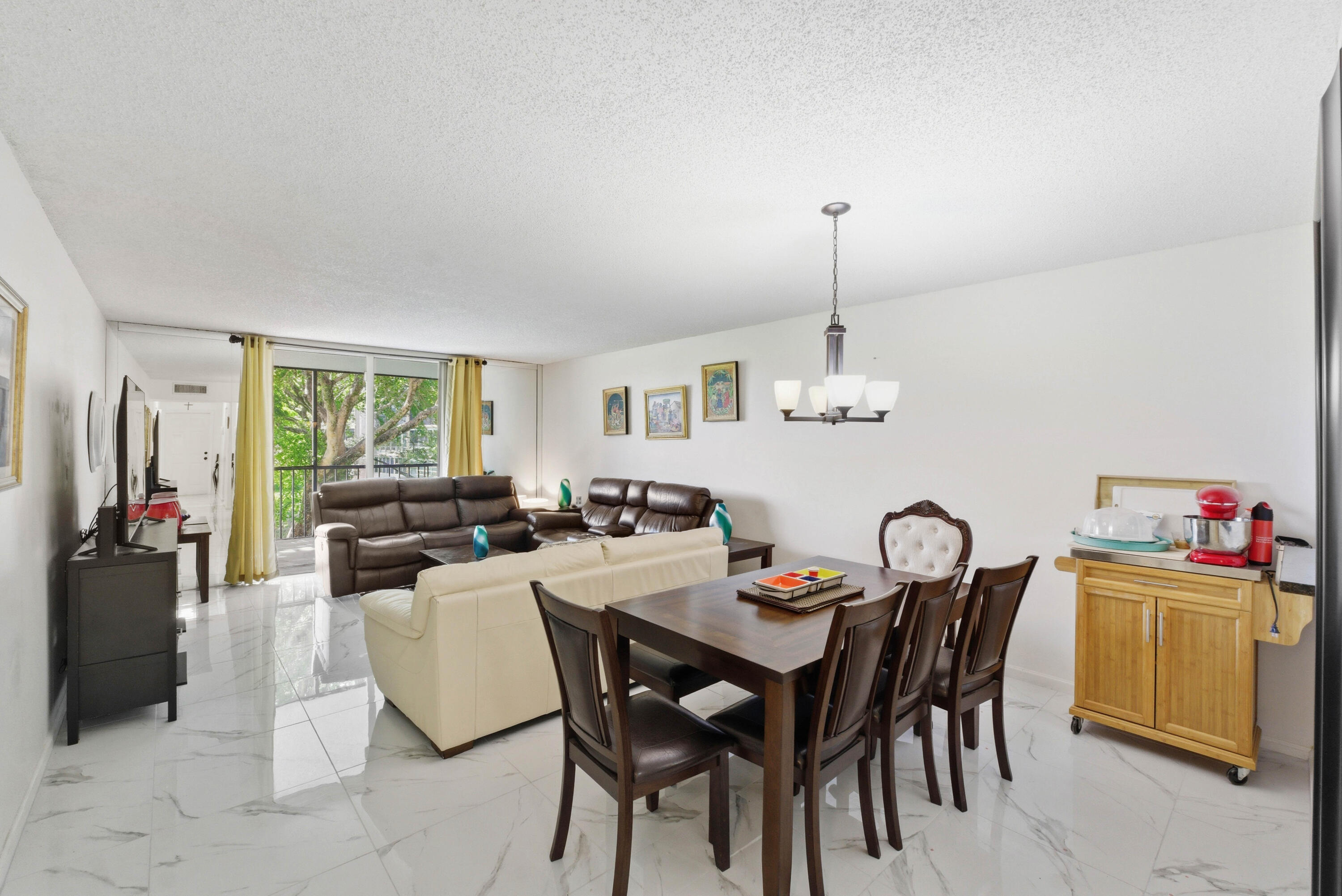Foto de propiedad en 260 NW 76th Avenue 207, Margate, FL 33063 Margate con MLS# 