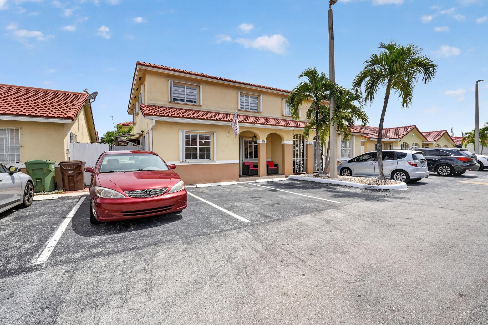 Foto de propiedad en 7101 W 24th Avenue 45, Hialeah, FL 33016 Hialeah con MLS# 