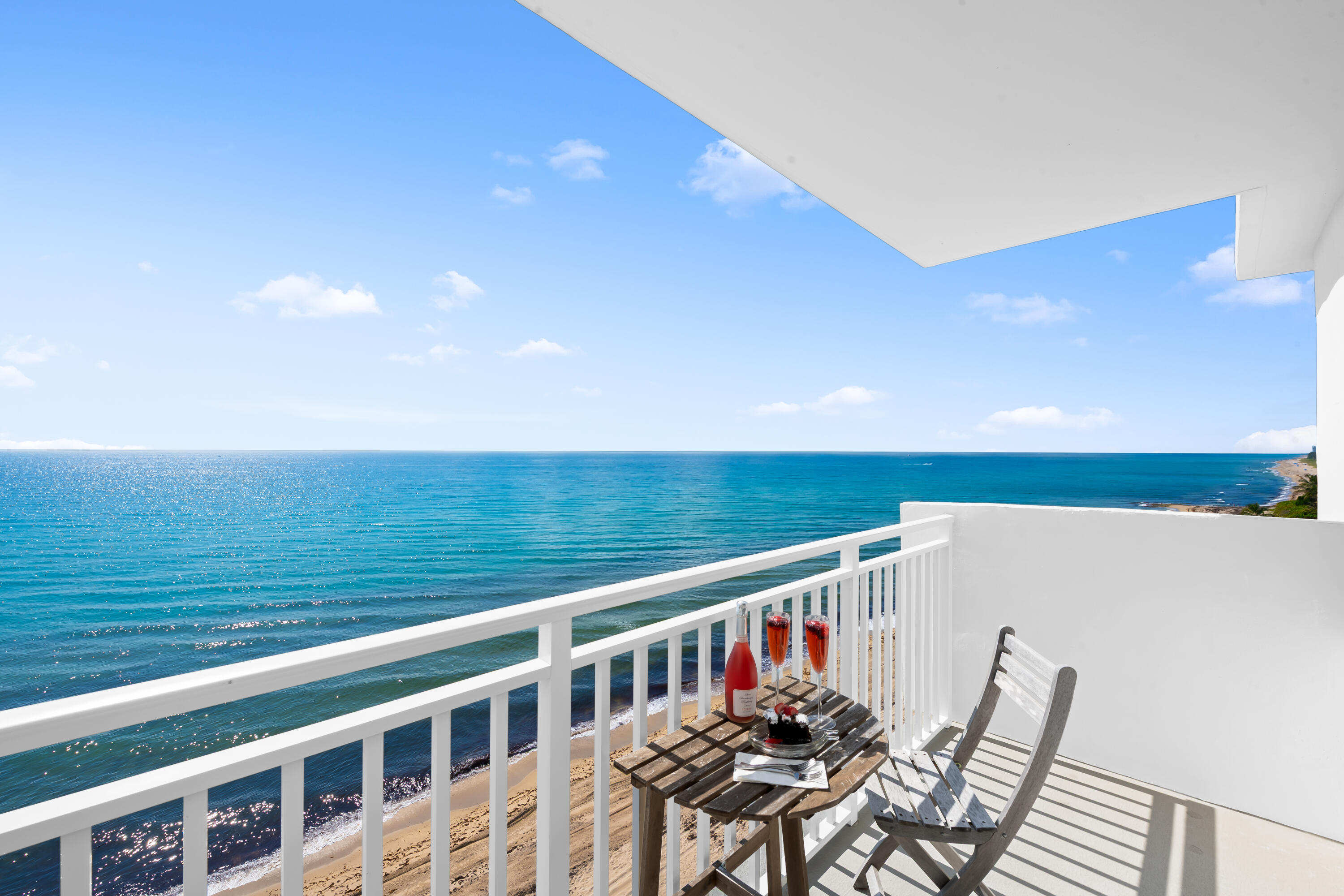 Foto de propiedad en 4511 S Ocean Boulevard 807, Highland Beach, FL 33487 Highland Beach con MLS# 
