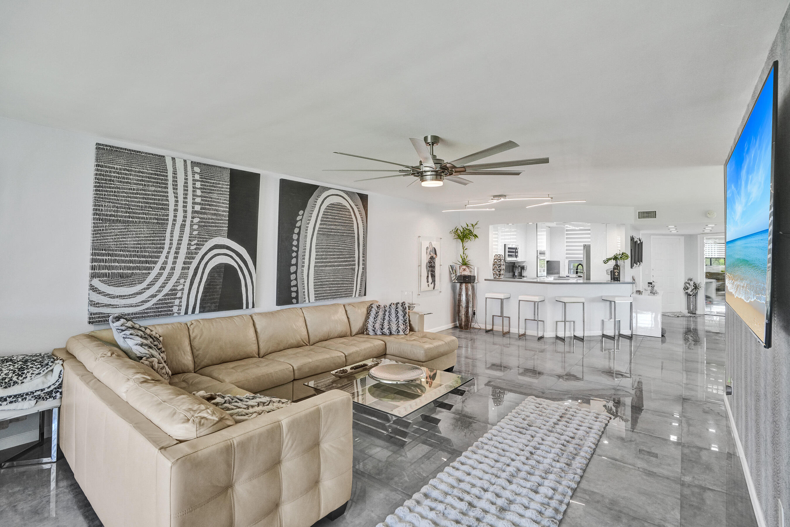 Foto de propiedad en 2603 NW 103rd Avenue 401, Sunrise, FL 33322 Sunrise con MLS# 