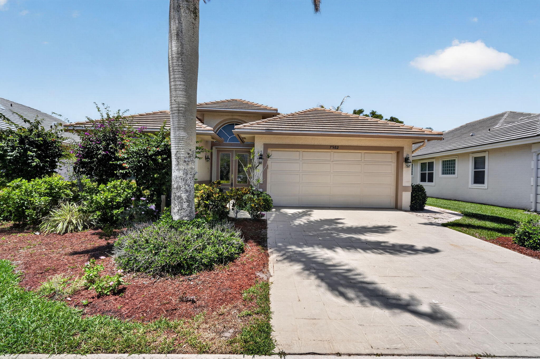 Foto de propiedad en 7982 SE Hempstead Circle, Hobe Sound, FL 33455 Hobe Sound con MLS# 
