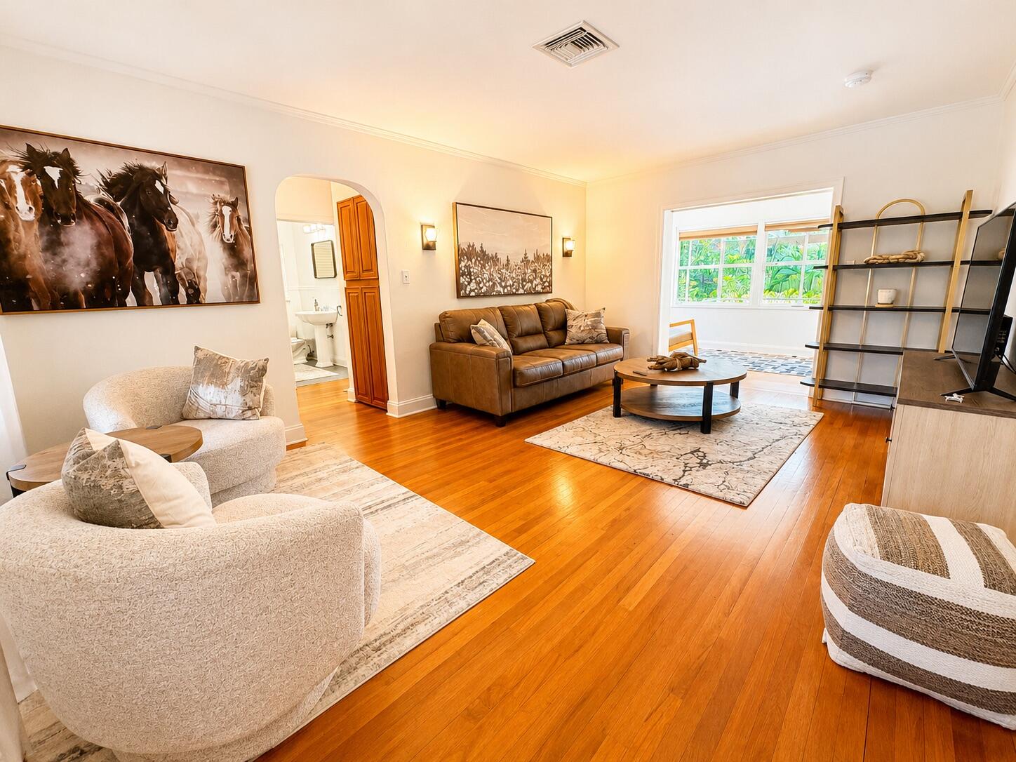 Foto de propiedad en 712 SE 11th Court, Fort Lauderdale, FL 33316 Fort Lauderdale con MLS# 