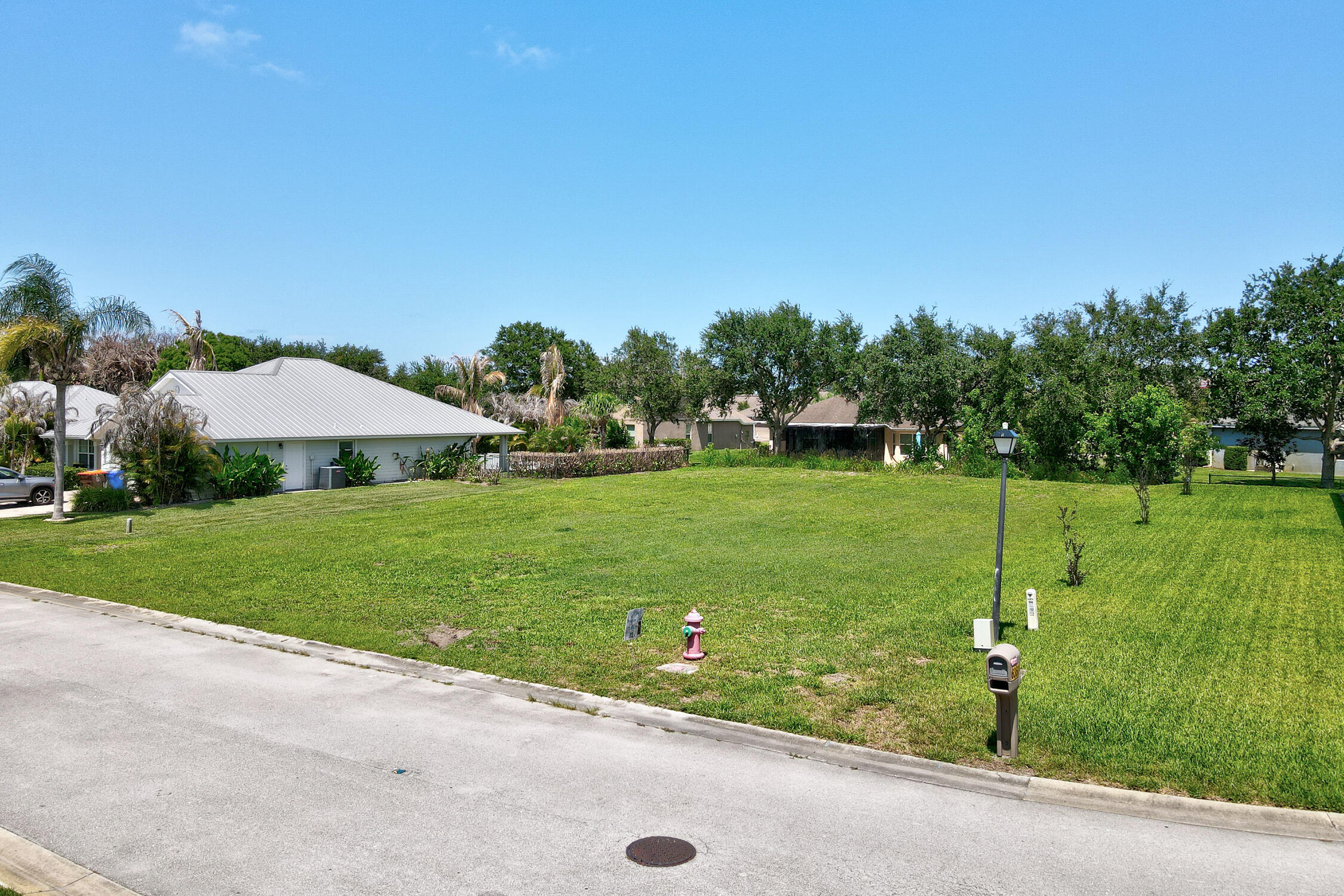 Foto de propiedad en 6370 Tropical Way, Vero Beach, FL 32967 Vero Beach con MLS# 