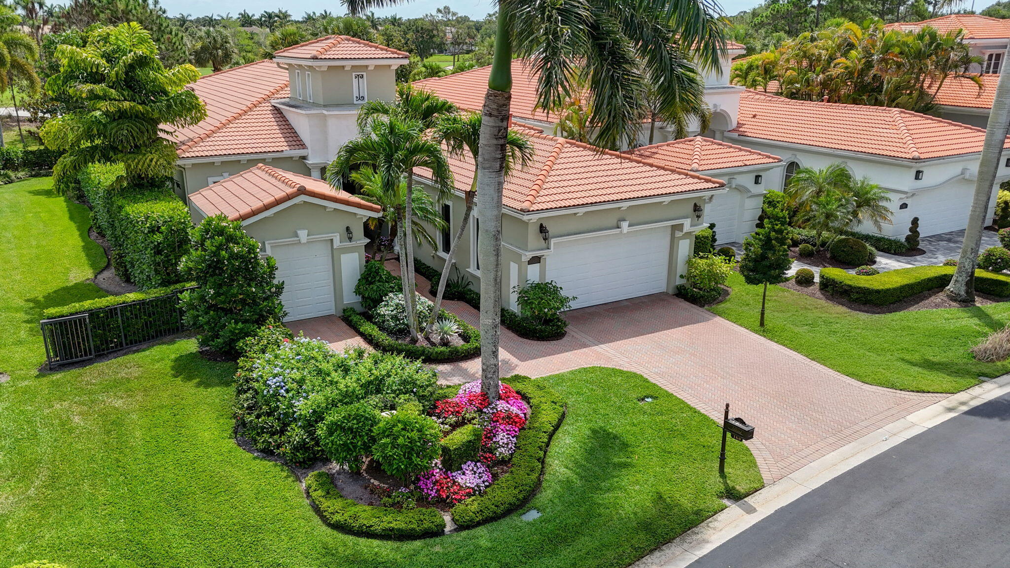 Foto de propiedad en 160 Viera Drive, Palm Beach Gardens, FL 33418 Palm Beach Gardens con MLS# 