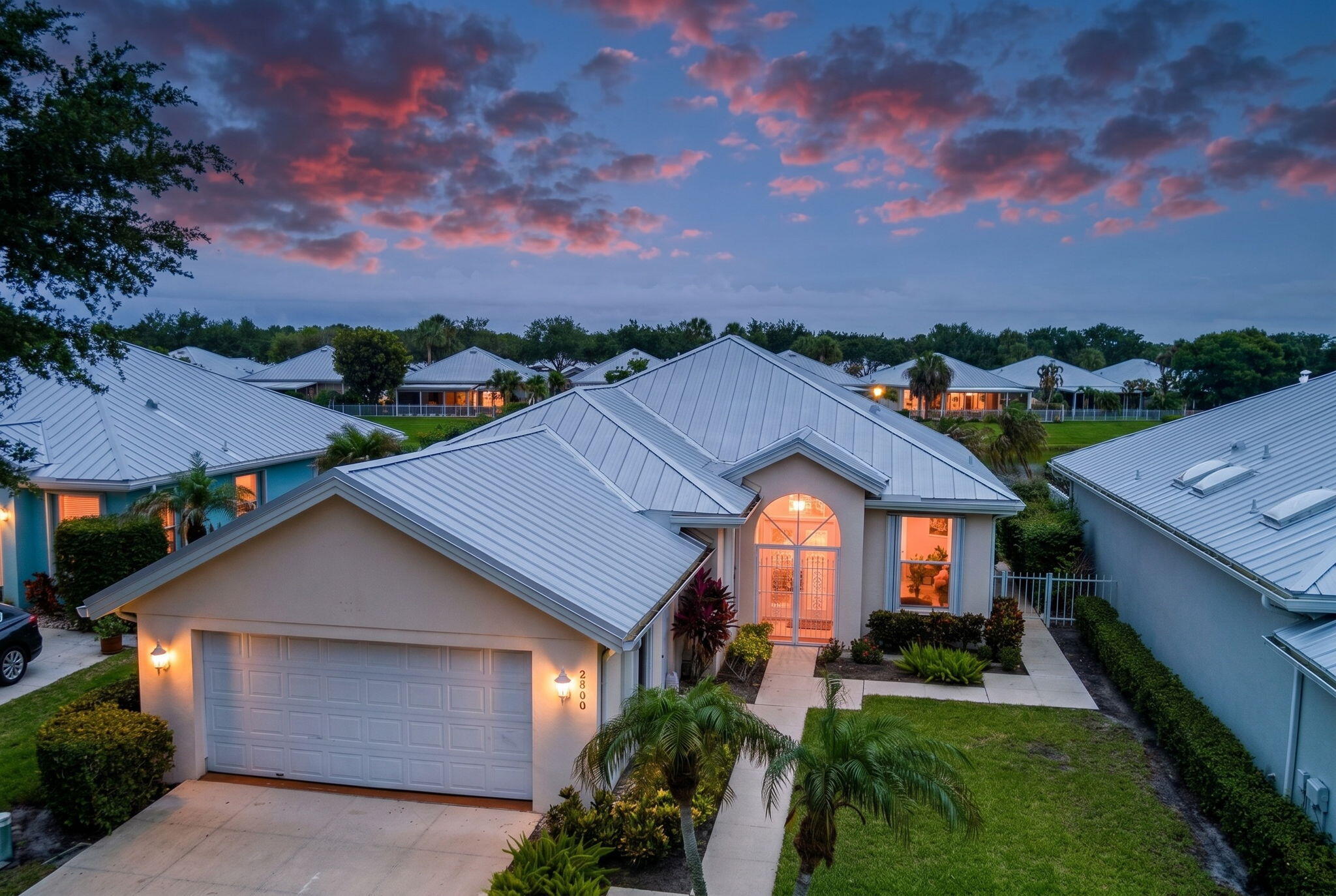 Foto de propiedad en 2860 SW Brighton Way, Palm City, FL 34990 Palm City con MLS# 