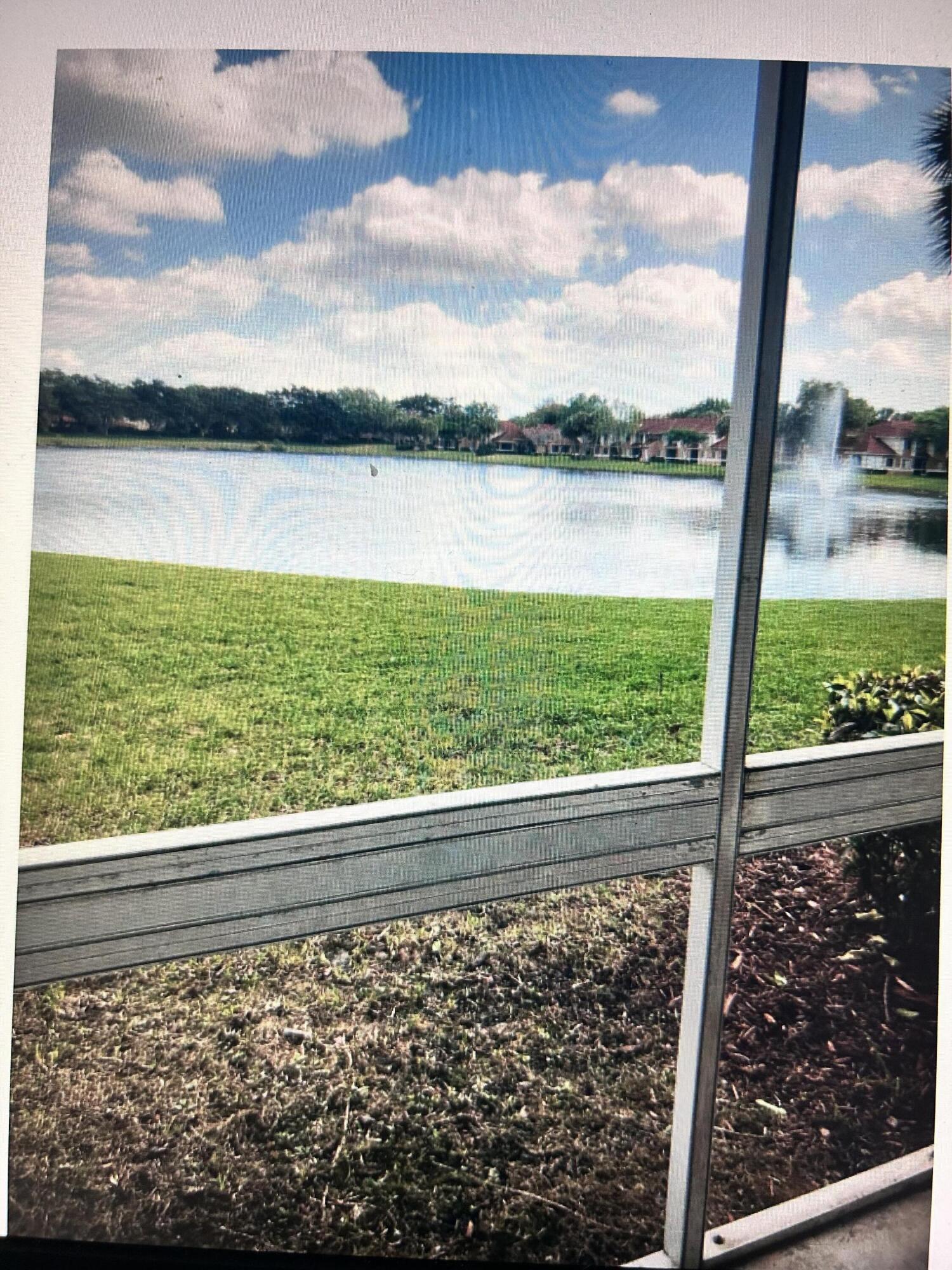 Foto de propiedad en 718 NW 92nd Avenue, Plantation, FL 33324 Plantation con MLS# 
