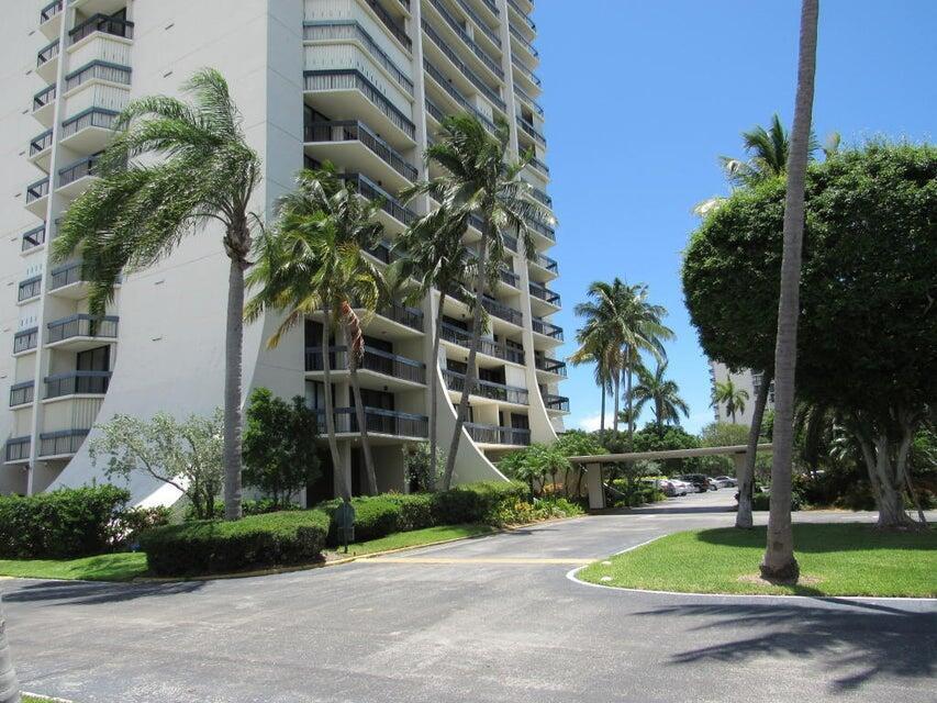 Foto de propiedad en 2400 Presidential Way 1803, West Palm Beach, FL 33401 West Palm Beach con MLS# 