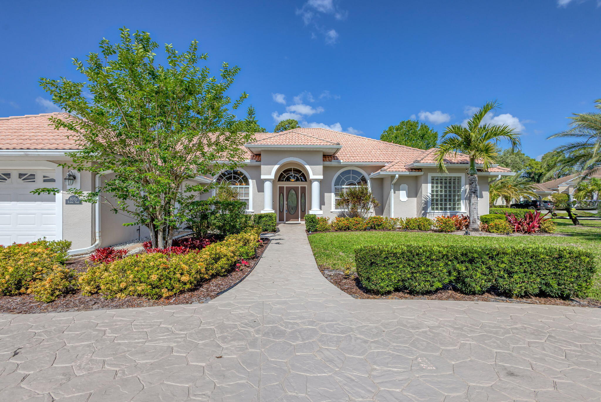 Foto de propiedad en 8055 Kiawah Trace, Port St. Lucie, FL 34986 Port St. Lucie con MLS# 