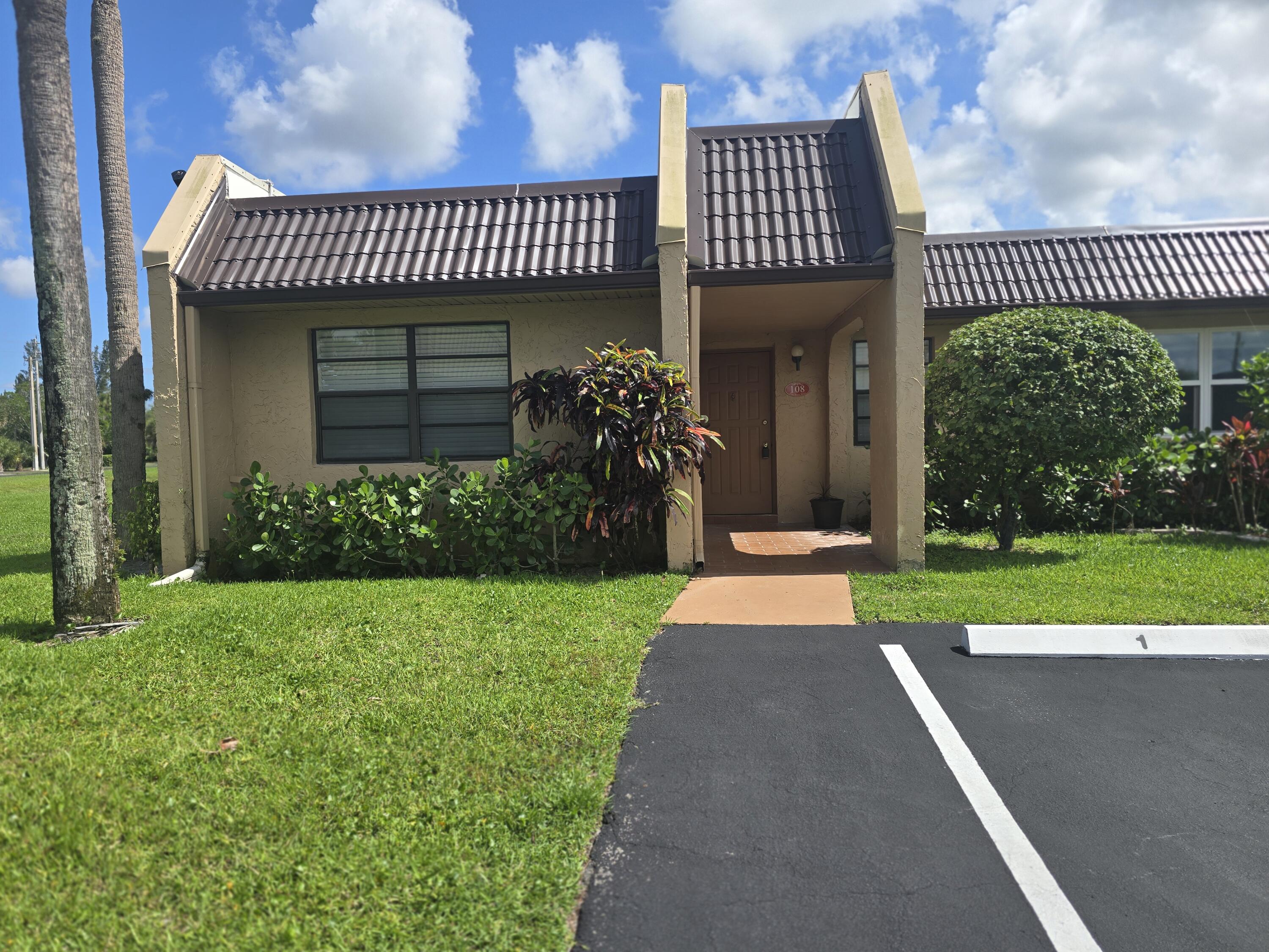 Alquilada 108 Lake Nancy Drive, West Palm Beach, FL 33411, West Palm Beach, FL 33411