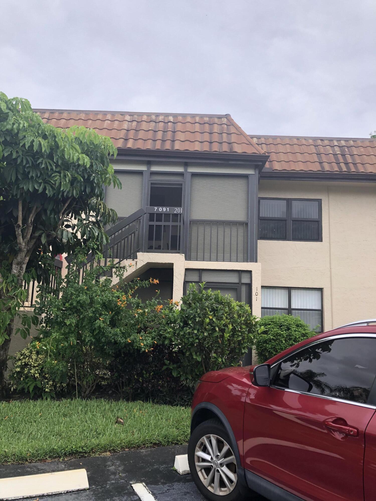 Alquilada 7091 Golf Colony Court 201, Lake Worth, FL 33467, Lake Worth, FL 33467