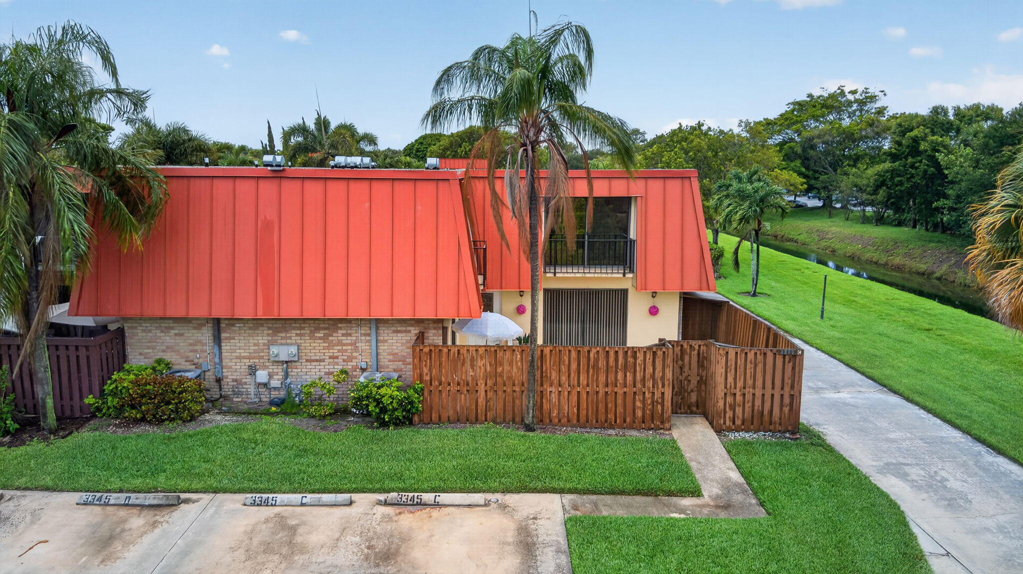 Foto de propiedad en 3345 Meridian Way N C, Palm Beach Gardens, FL 33410 Palm Beach Gardens con MLS# 