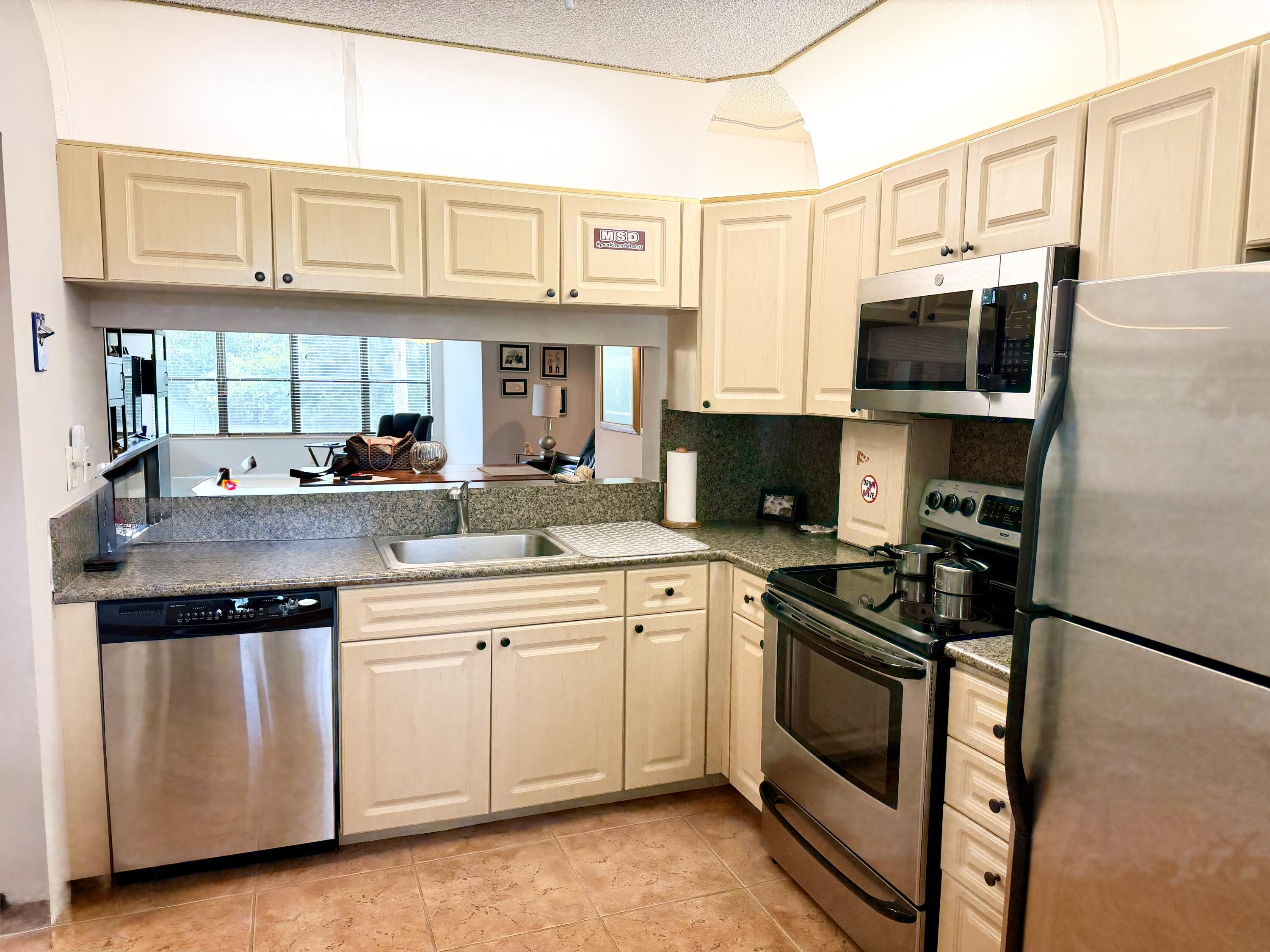 Foto de propiedad en 2908 S Carambola Cir Circle S 103, Coconut Creek, FL 33066 Coconut Creek con MLS# 