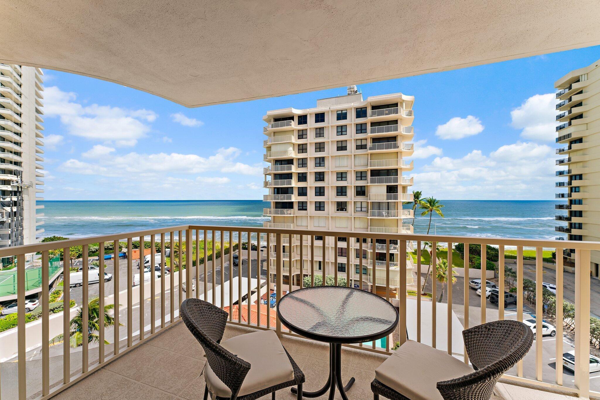 Foto de propiedad en 5480 N Ocean Drive B6b, Singer Island, FL 33404 Singer Island con MLS# 