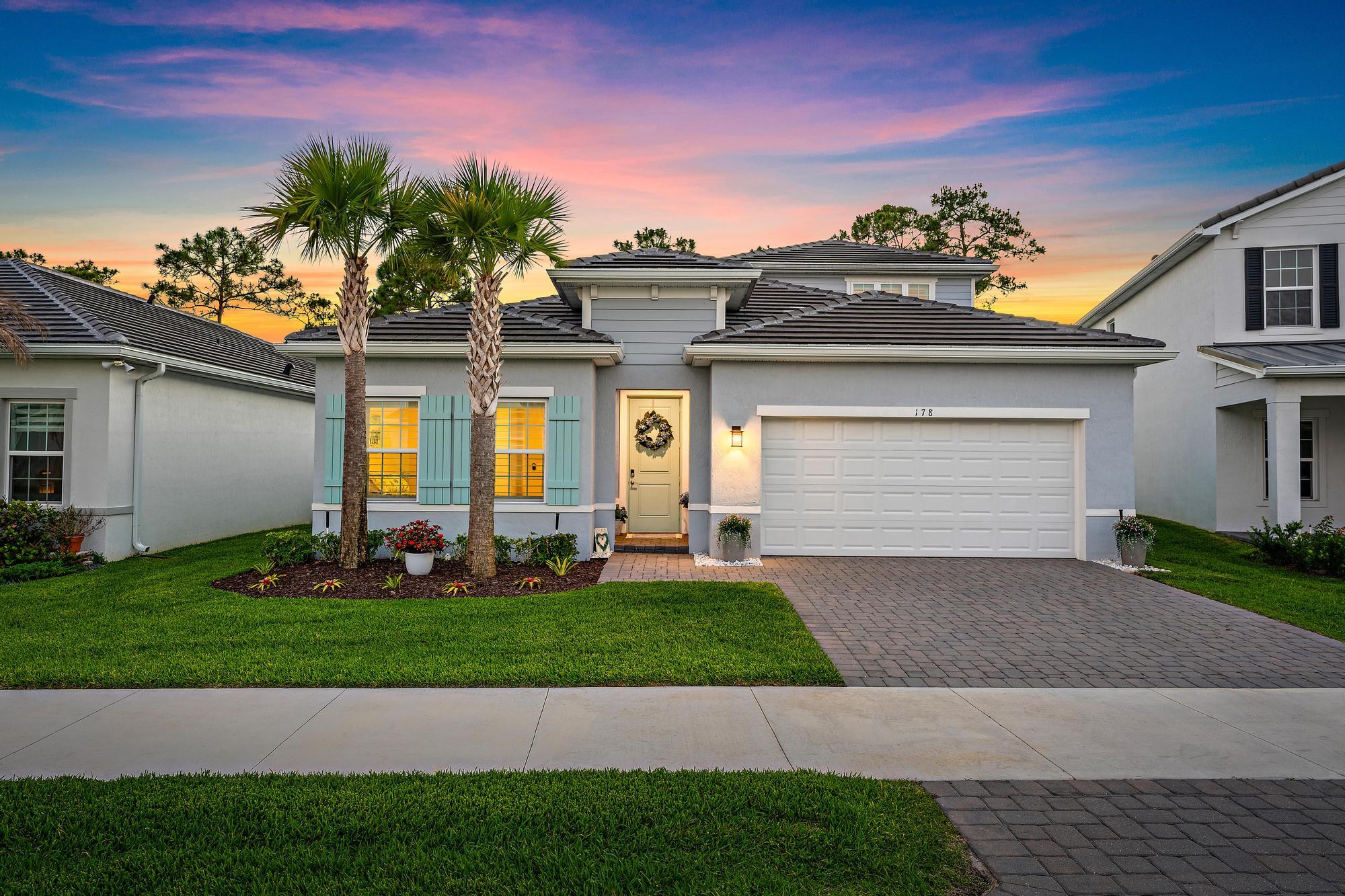 Foto de propiedad en 178 SW Pomeroy Street, Stuart, FL 34997 Stuart con MLS# 