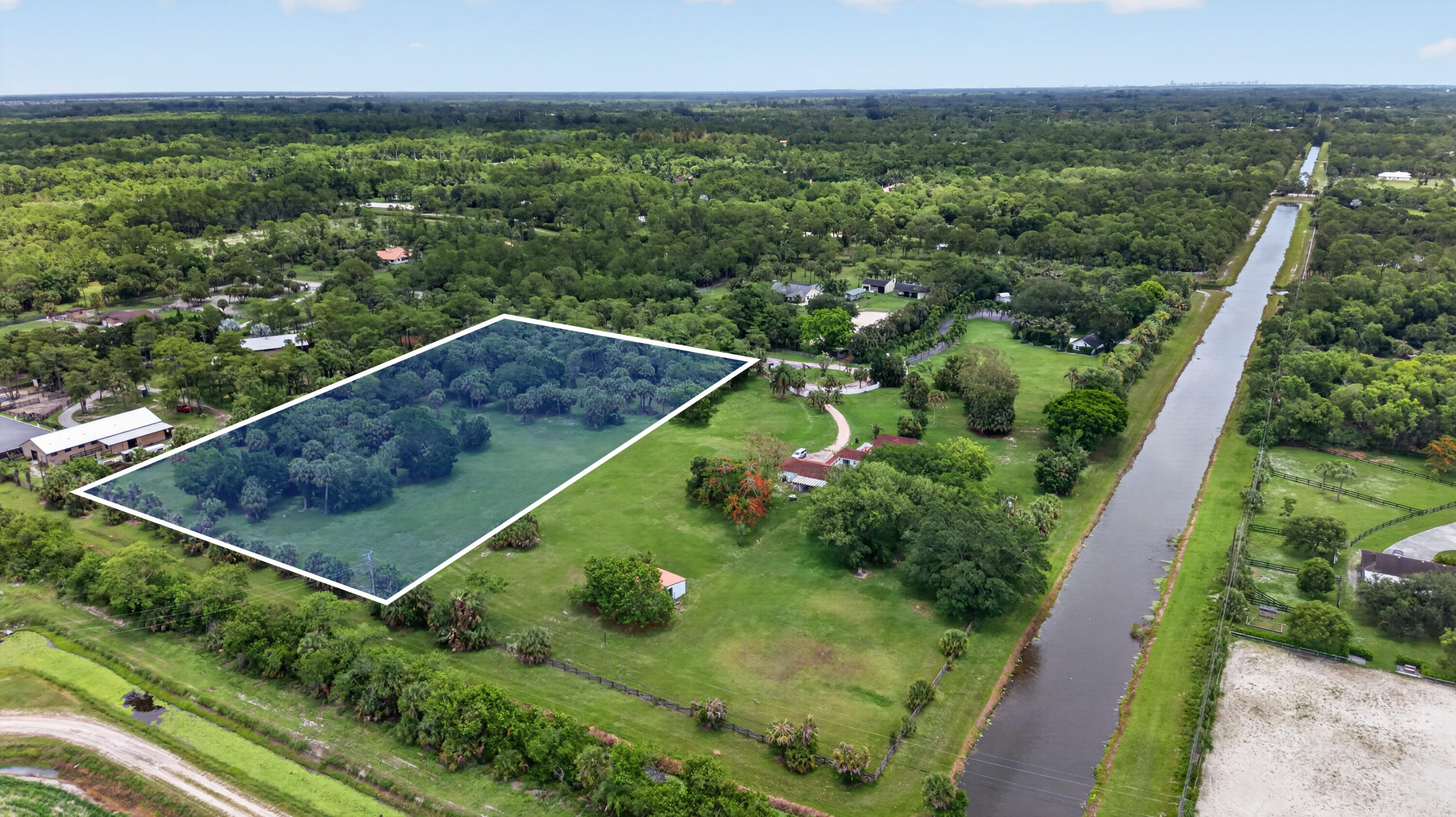 Foto de propiedad en 000 Foxtrail, Loxahatchee, FL 33470 Loxahatchee con MLS# 