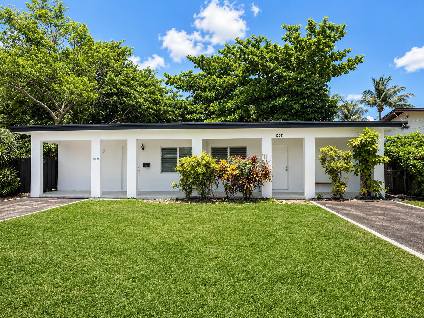 Vendido 12001 W Biscayne Canal Road, Miami, FL 33161, Miami, FL 33161