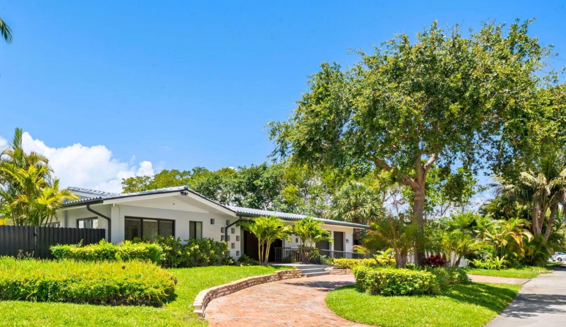 Foto de propiedad en 2811 NE 53rd Court, Lighthouse Point, FL 33064 Lighthouse Point con MLS# 