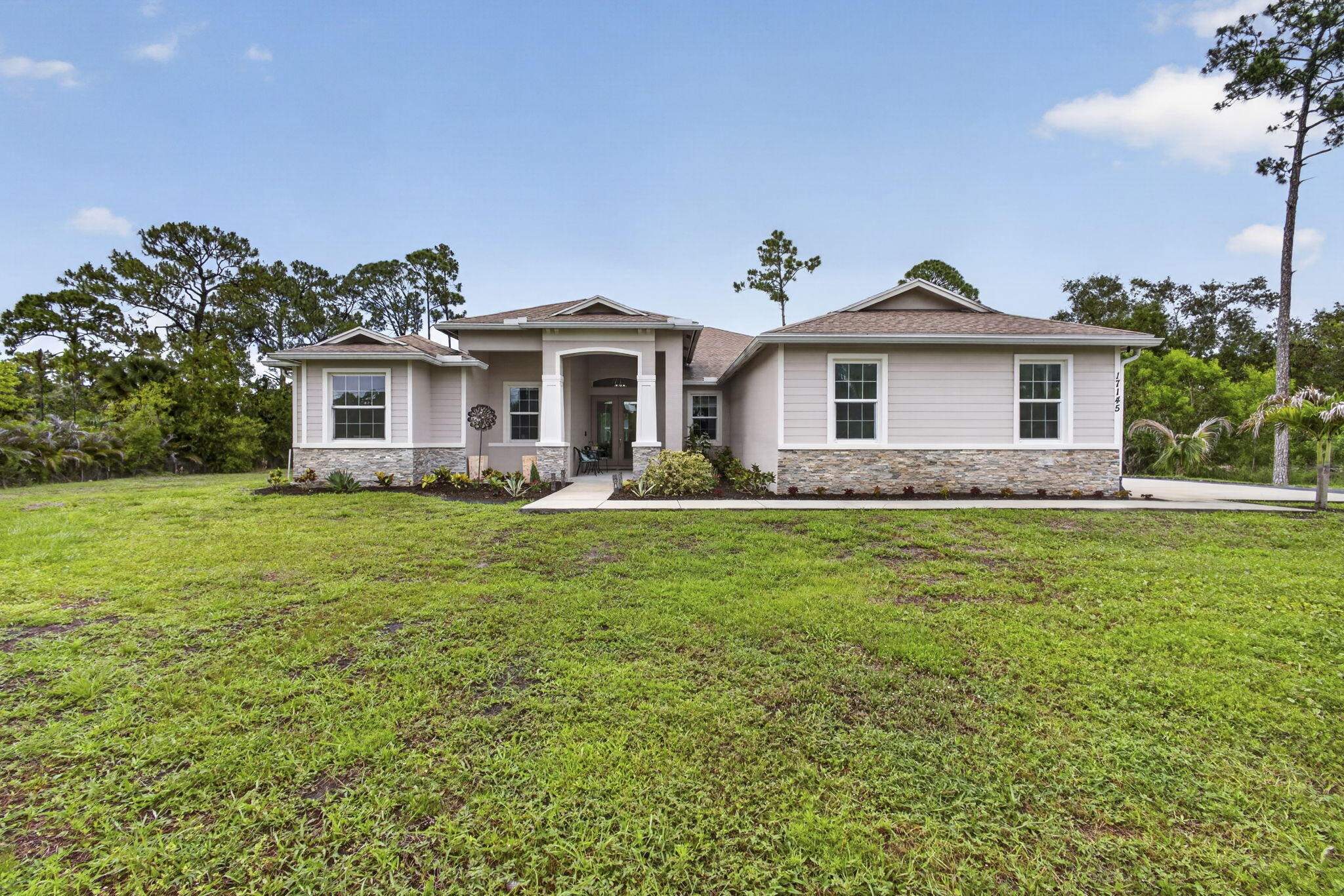 Foto de propiedad en 17145 Hamlin Boulevard, Loxahatchee, FL 33470 Loxahatchee con MLS# 