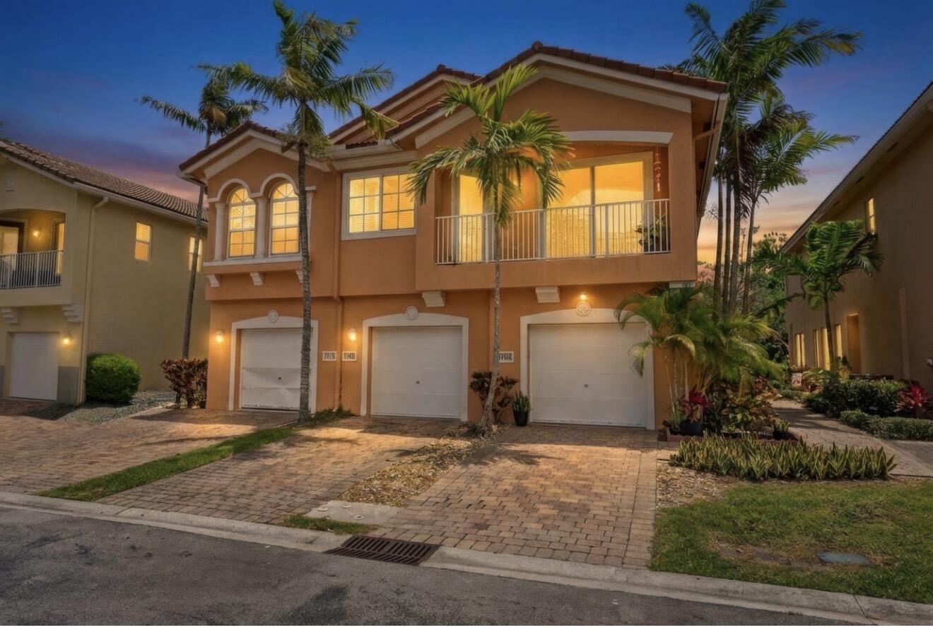 Foto de propiedad en 1706 Carvelle Drive, Riviera Beach, FL 33404 Riviera Beach con MLS# 