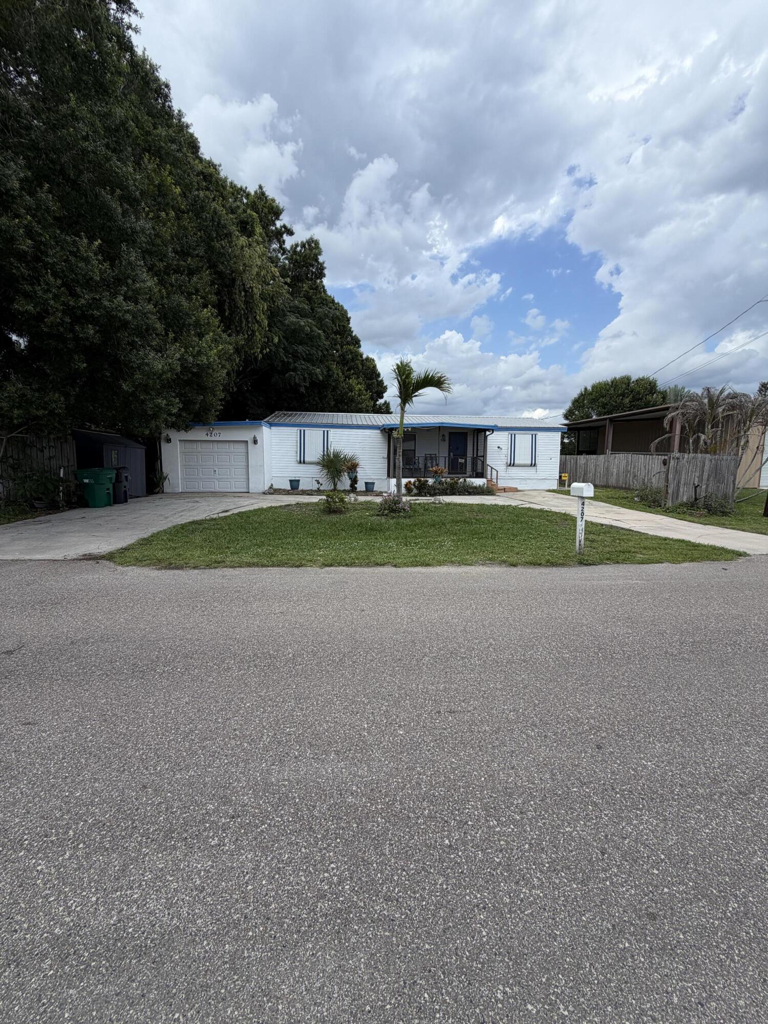 Vendido 4207 SE 27th Street, Okeechobee, FL 34974, Okeechobee, FL 34974
