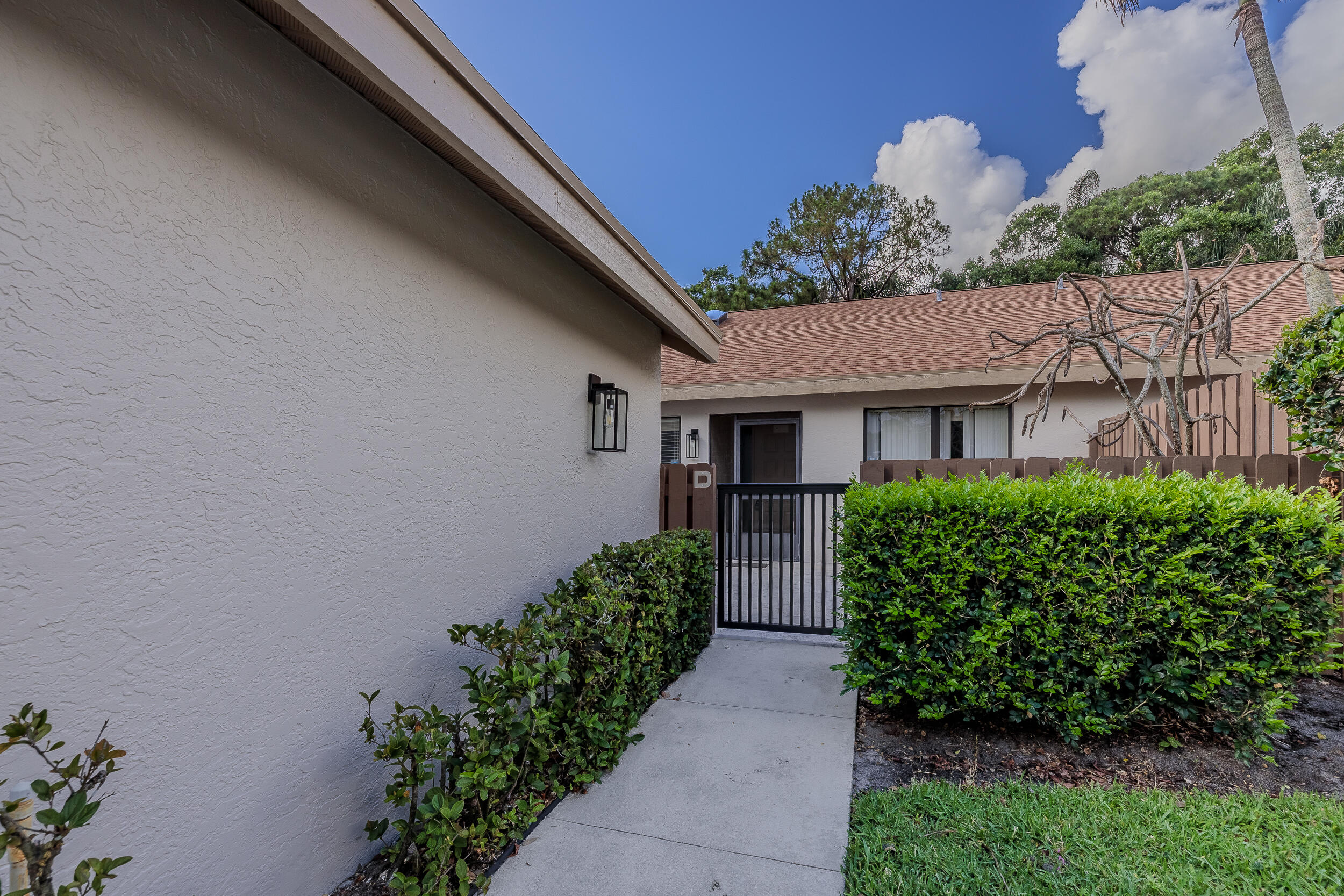 Foto de propiedad en 2054 SW Silver Pine Way 123d, Palm City, FL 34990 Palm City con MLS# 