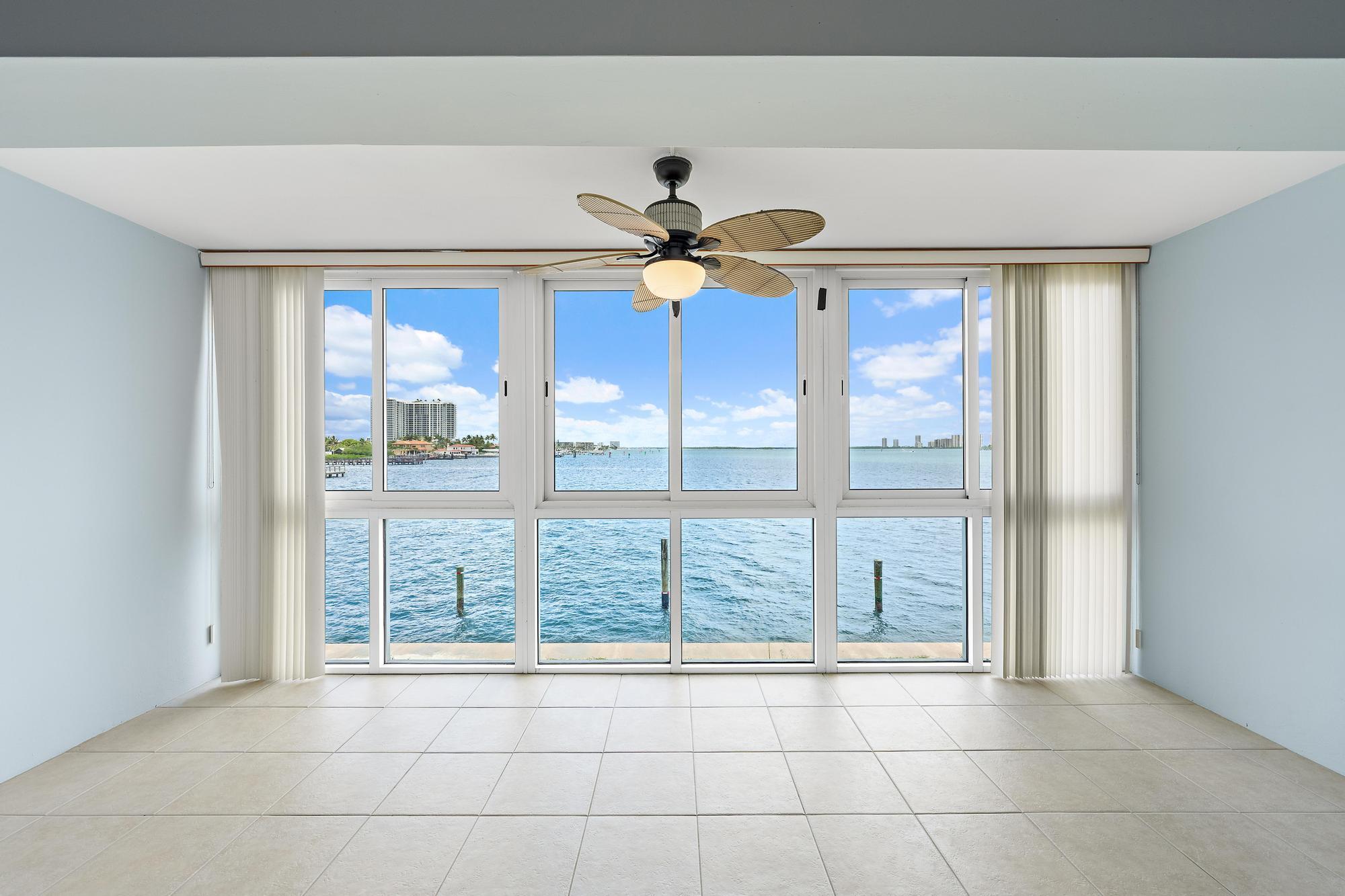 Vendido 400 Wilma Circle 206, Riviera Beach, FL 33404, Riviera Beach, FL 33404