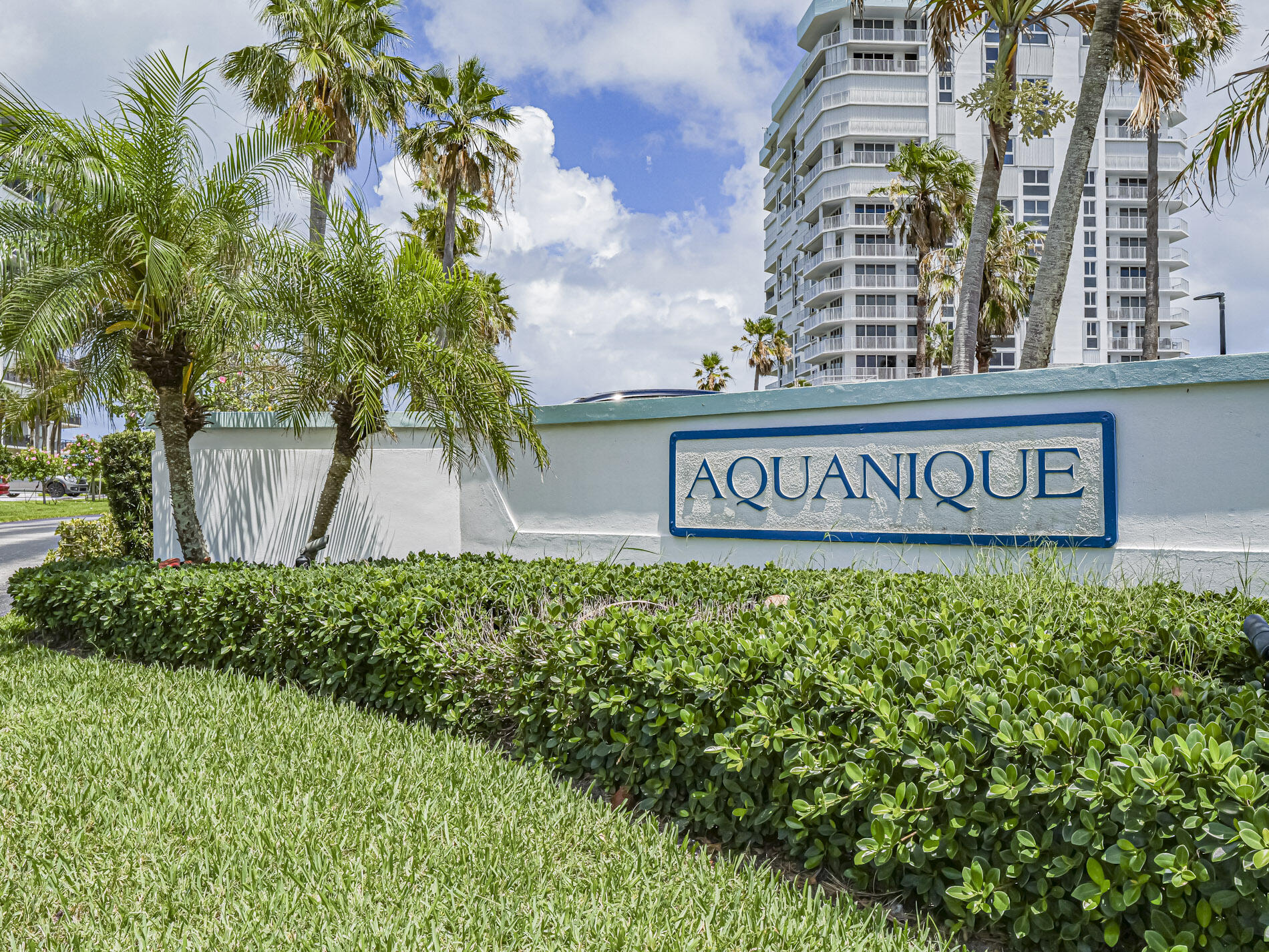 Foto de propiedad en 2700 N Highway A1a 305, Fort Pierce, FL 34949 Fort Pierce con MLS# 