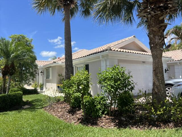 Foto de propiedad en 11980 SW Elsinore Drive, Port St. Lucie, FL 34987 Port St. Lucie con MLS# 