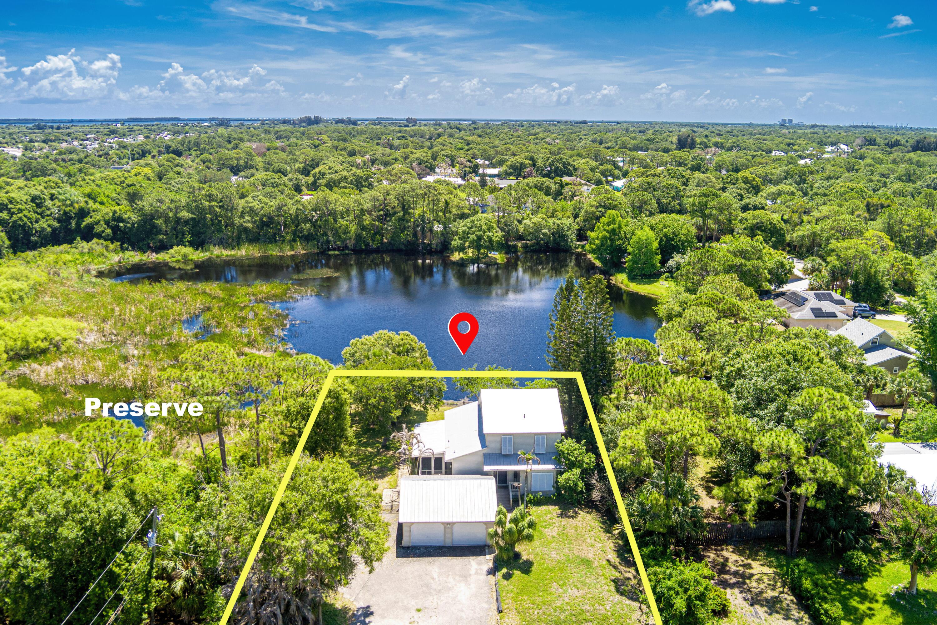 Foto de propiedad en 4700 Regina Drive, Fort Pierce, FL 34982 Fort Pierce con MLS# 