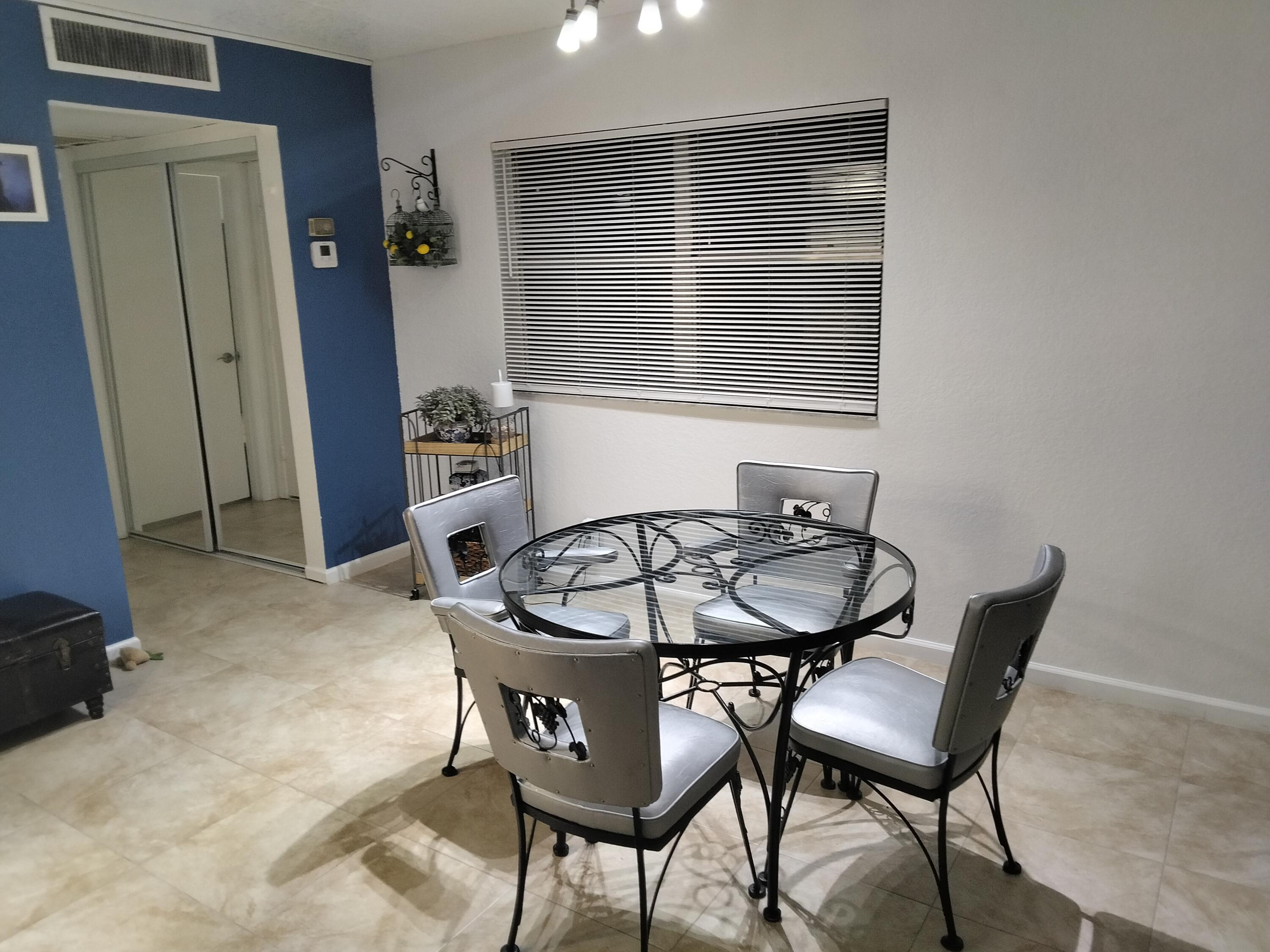Foto de propiedad en 399 Brittany Drive I, Delray Beach, FL 33446 Delray Beach con MLS# 