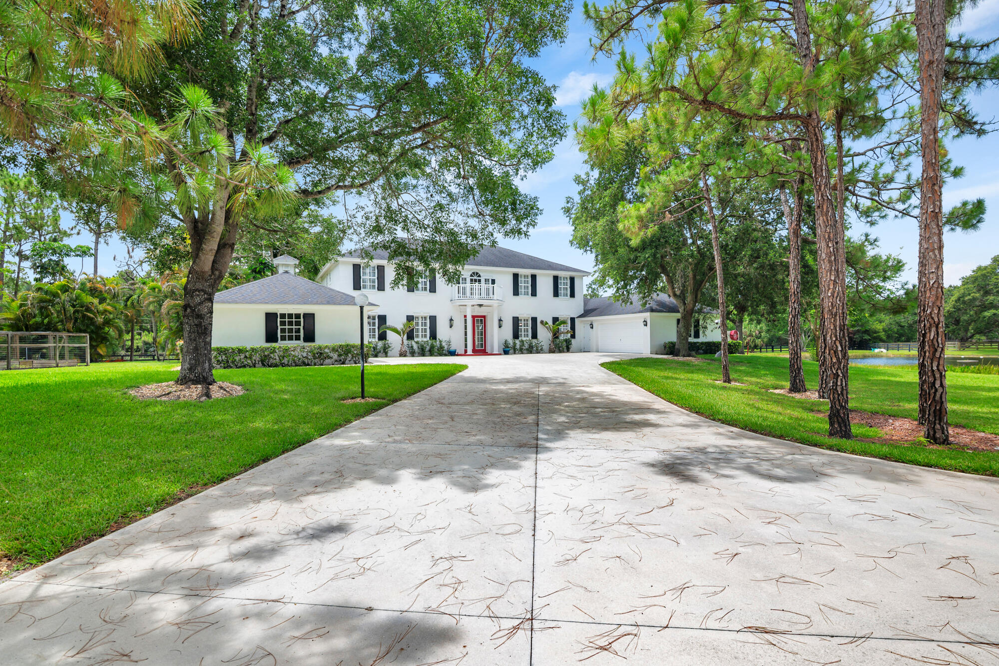 Foto de propiedad en 13230 Running Water Road, Palm Beach Gardens, FL 33418 Palm Beach Gardens con MLS# 
