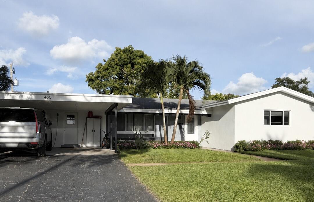 Foto de propiedad en 460 SW 55th Avenue, Plantation, FL 33317 Plantation con MLS# 