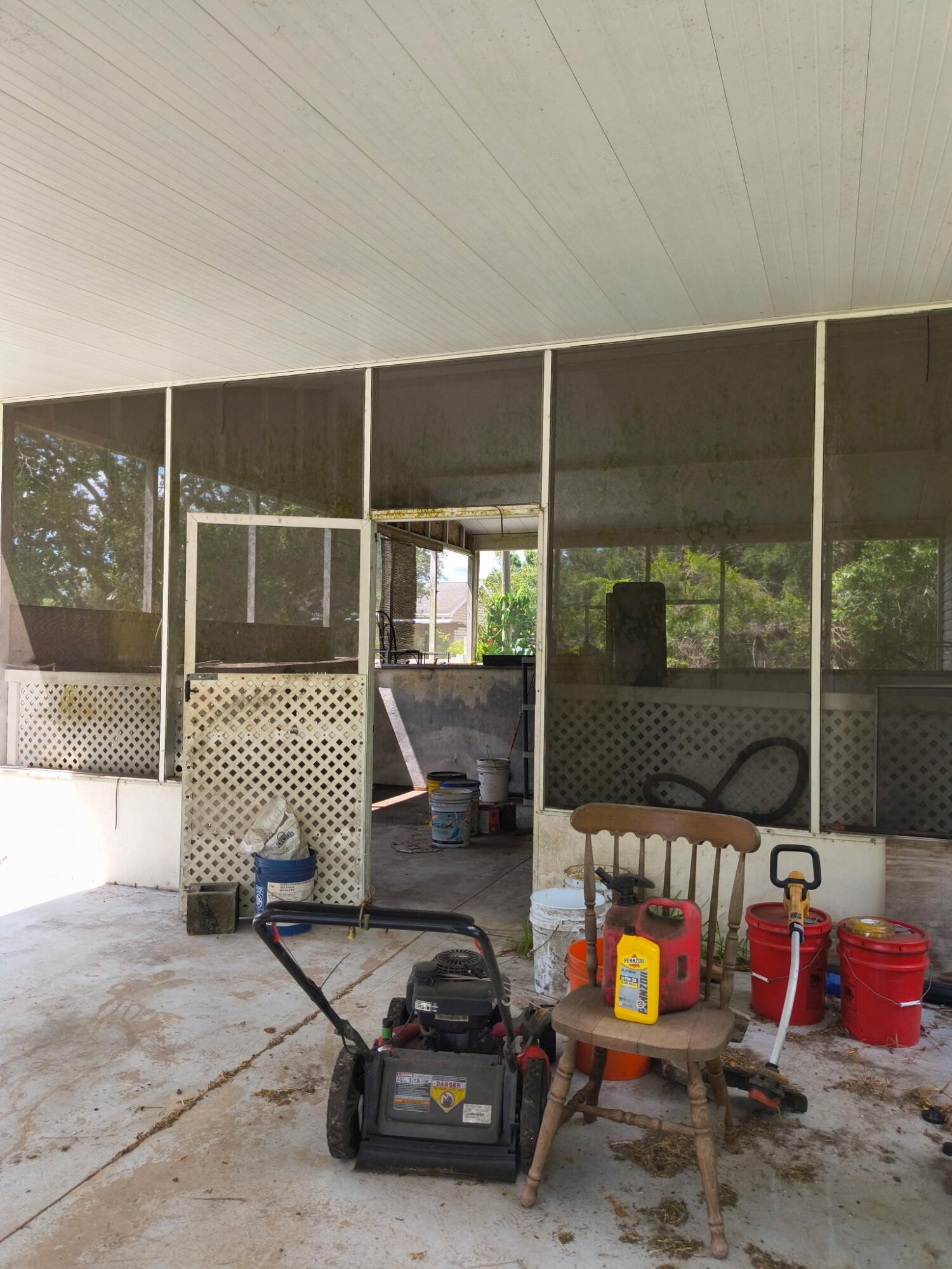 Foto de propiedad en 6725 NE 8th Lane, Okeechobee, FL 34974 Okeechobee con MLS# 