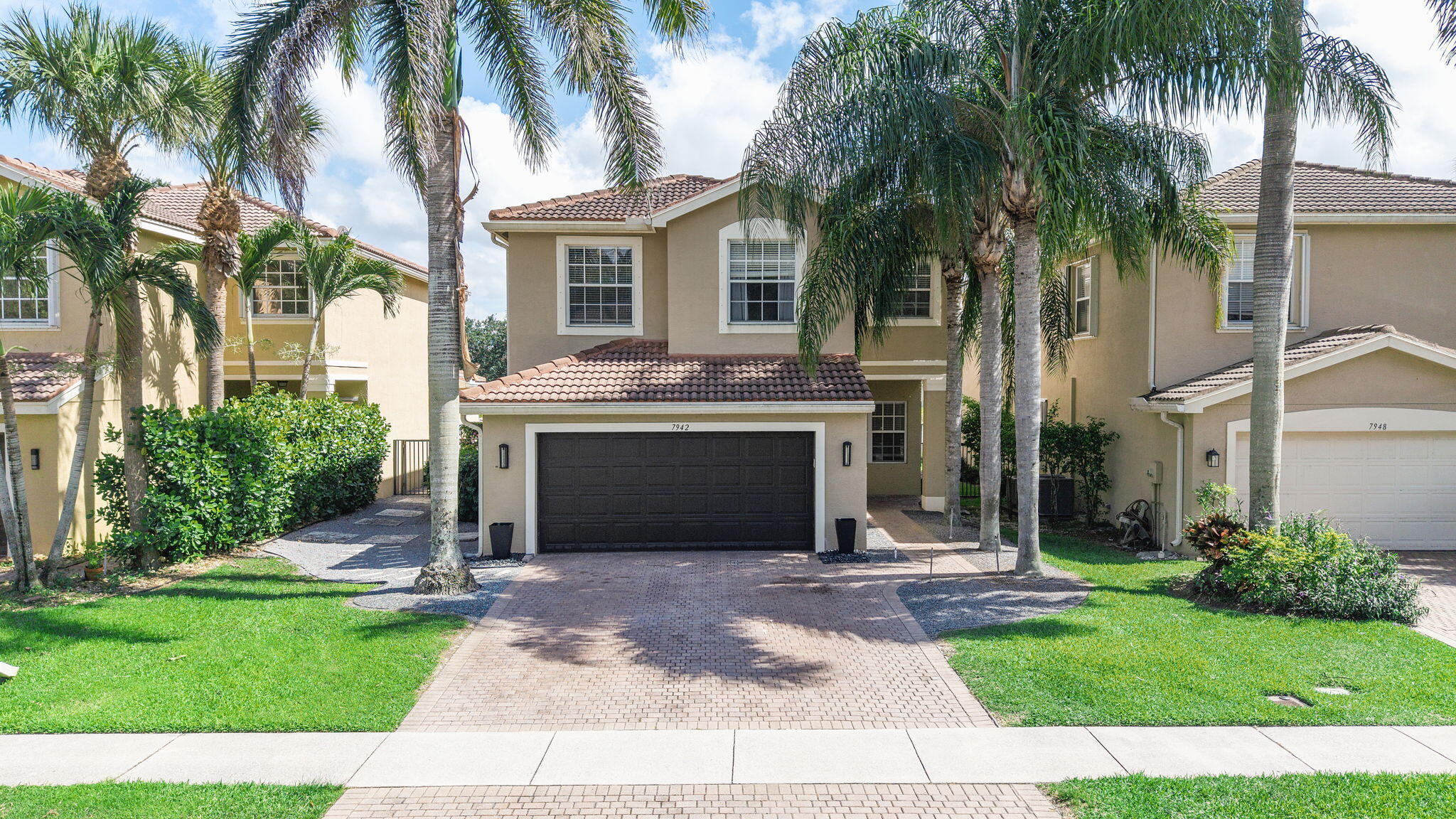 Foto de propiedad en 7942 Parsons Pine Drive, Boynton Beach, FL 33437 Boynton Beach con MLS# 