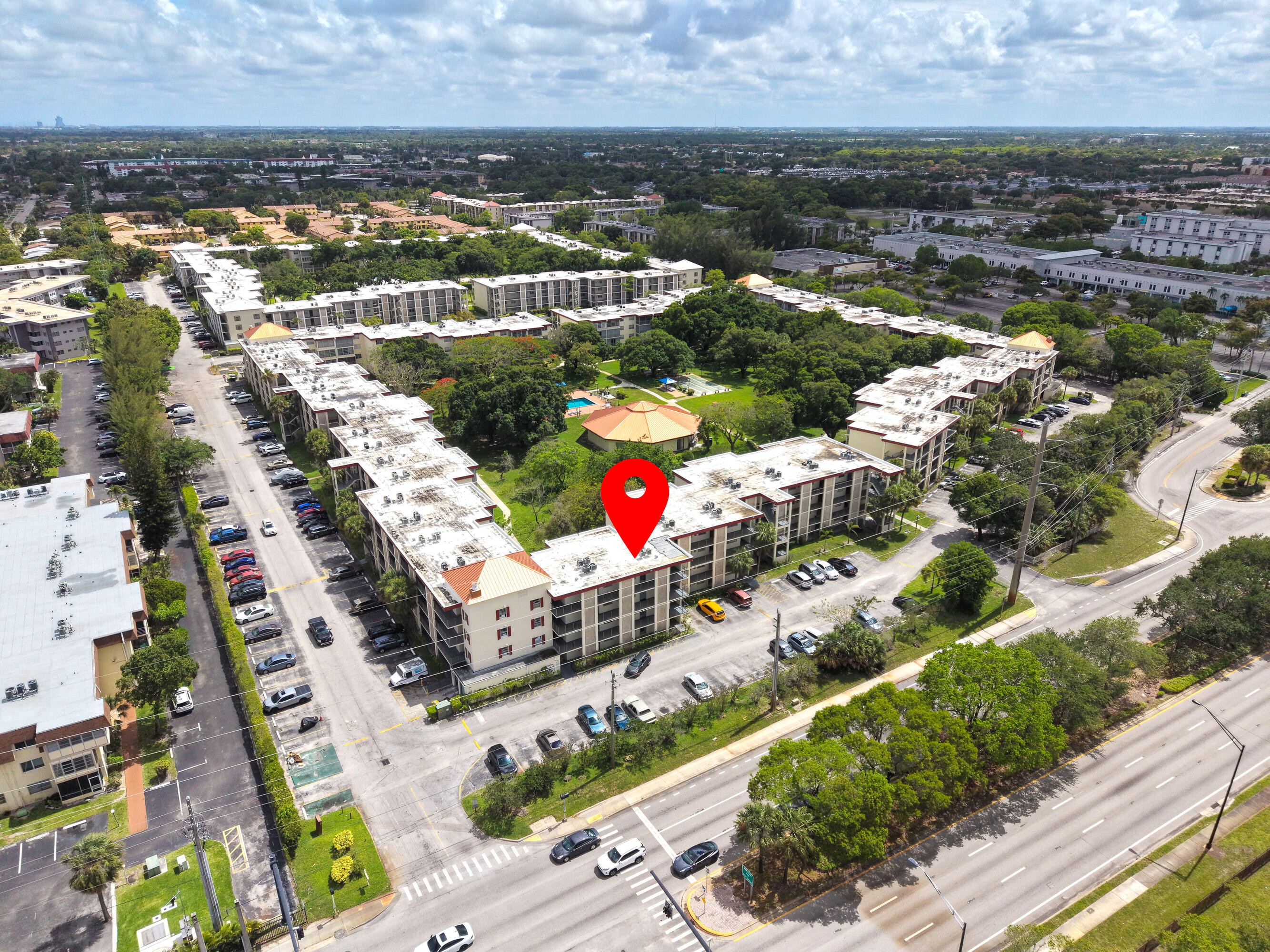 Foto de propiedad en 3099 NW 48th Avenue 260, Lauderdale Lakes, FL 33313 Lauderdale Lakes con MLS# 