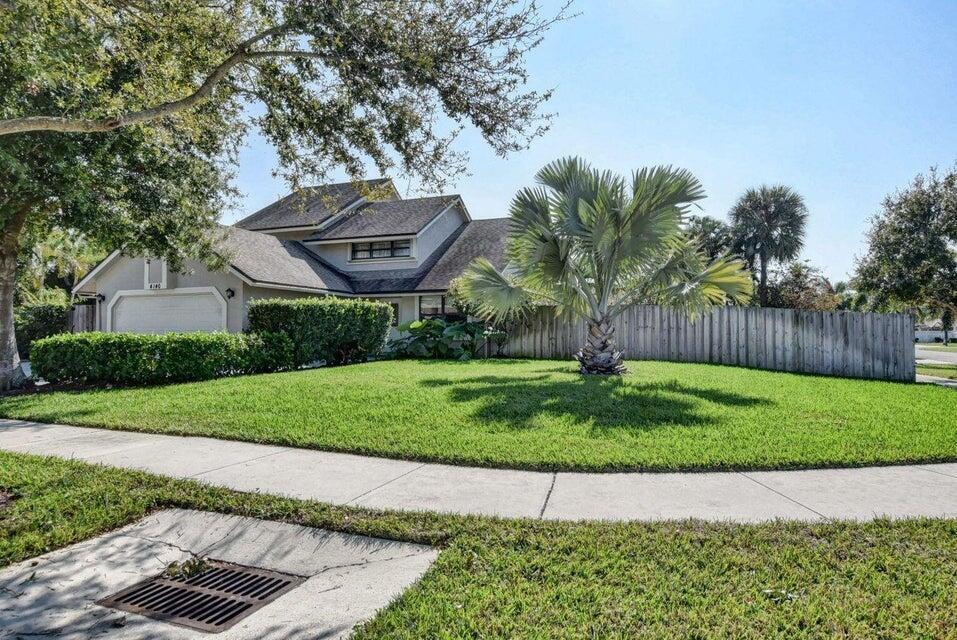 Foto de propiedad en 4140 Woods End Road, Boca Raton, FL 33487 Boca Raton con MLS# 