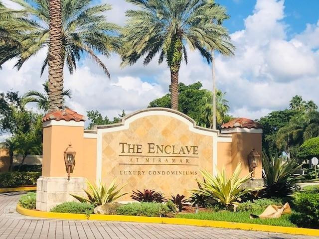 Foto de propiedad en 2011 Renaissance Boulevard 103, Miramar, FL 33025 Miramar con MLS# 