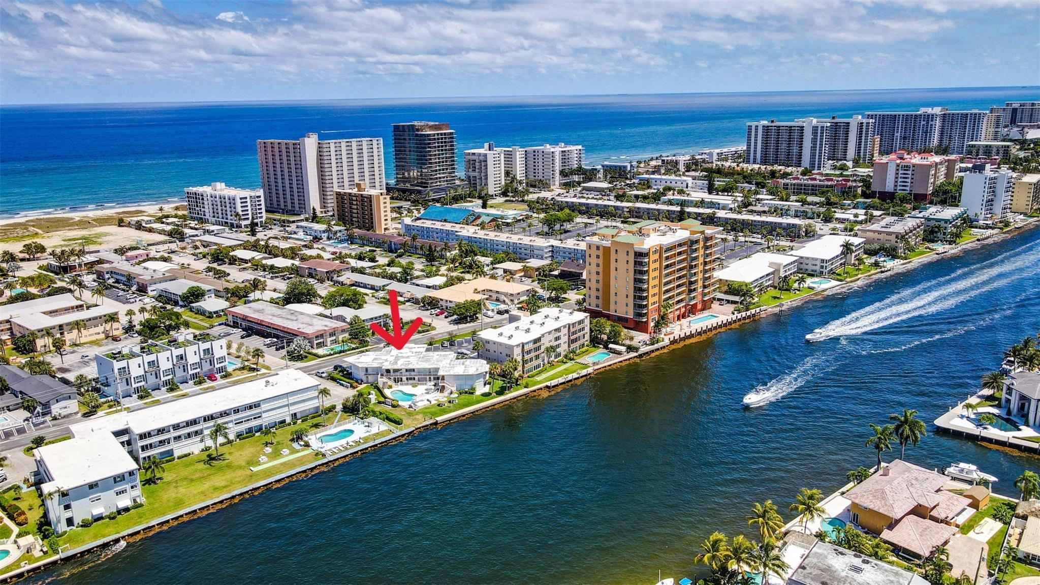 Foto de propiedad en 999 N Riverside Drive 11, Pompano Beach, FL 33062 Pompano Beach con MLS# 