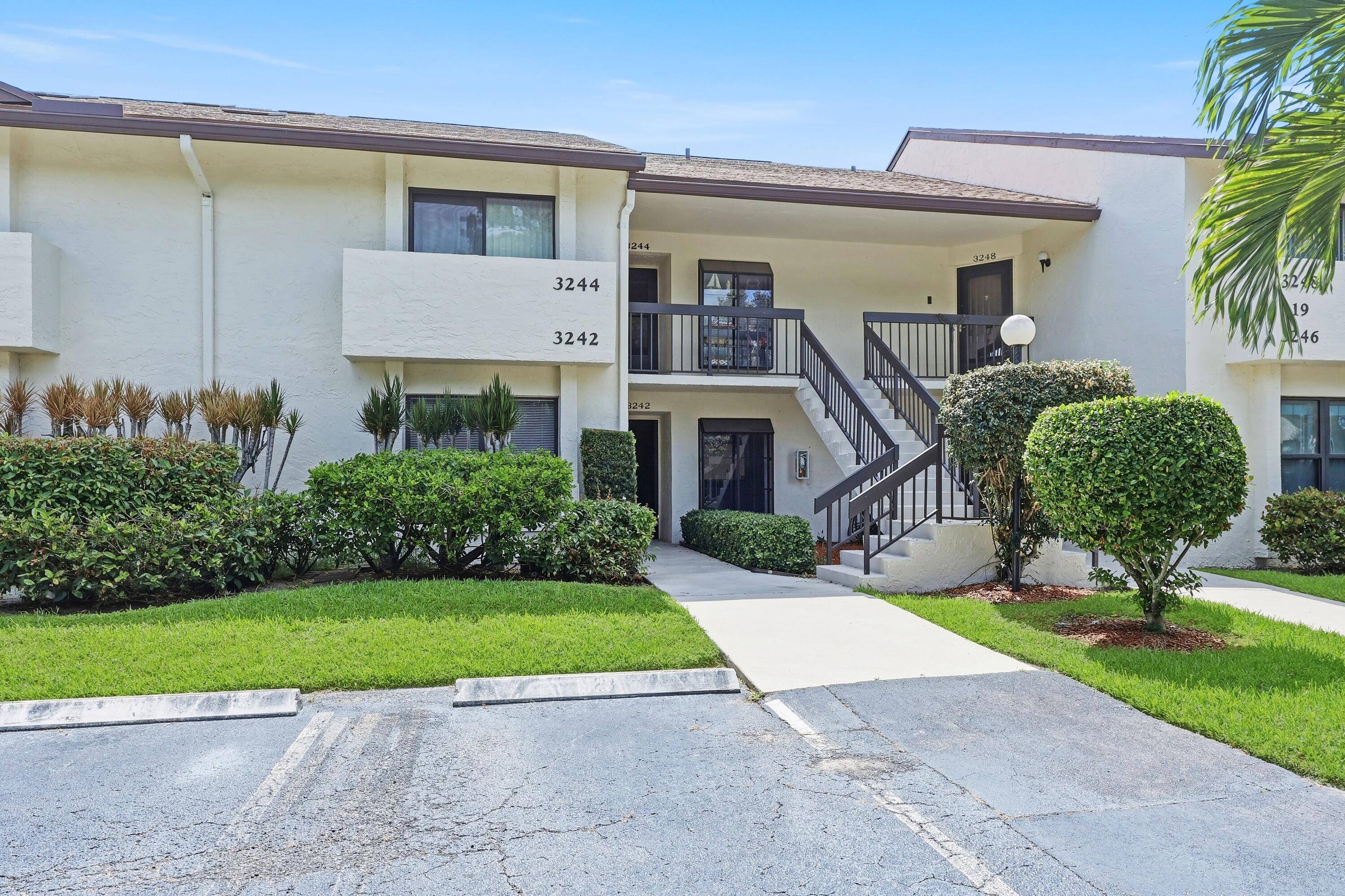 Alquilada 3242 Perimeter Drive, Greenacres, FL 33467, Greenacres, FL 33467