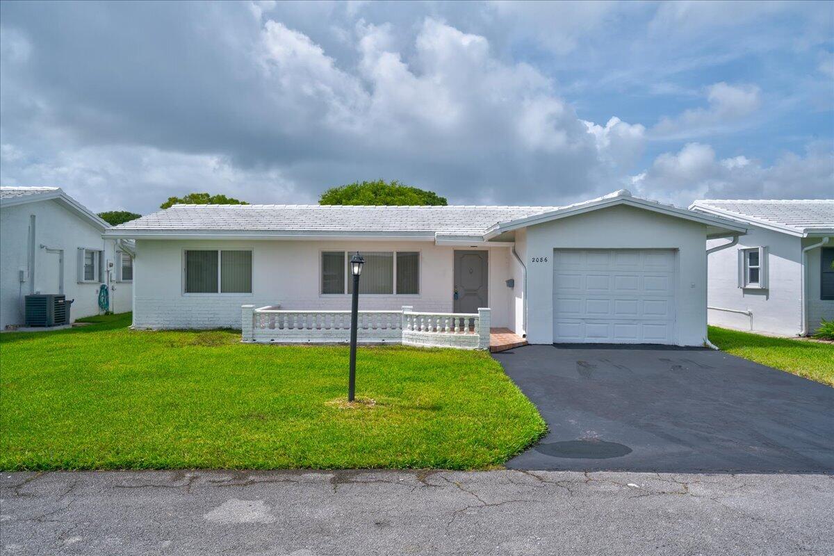 Alquilada 2086 SW 12th Avenue, Boynton Beach, FL 33426, Boynton Beach, FL 33426