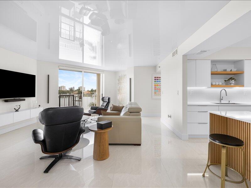 Foto de propiedad en 18260 N Bay Road 418, Sunny Isles Beach, FL 33160 Sunny Isles Beach con MLS# 